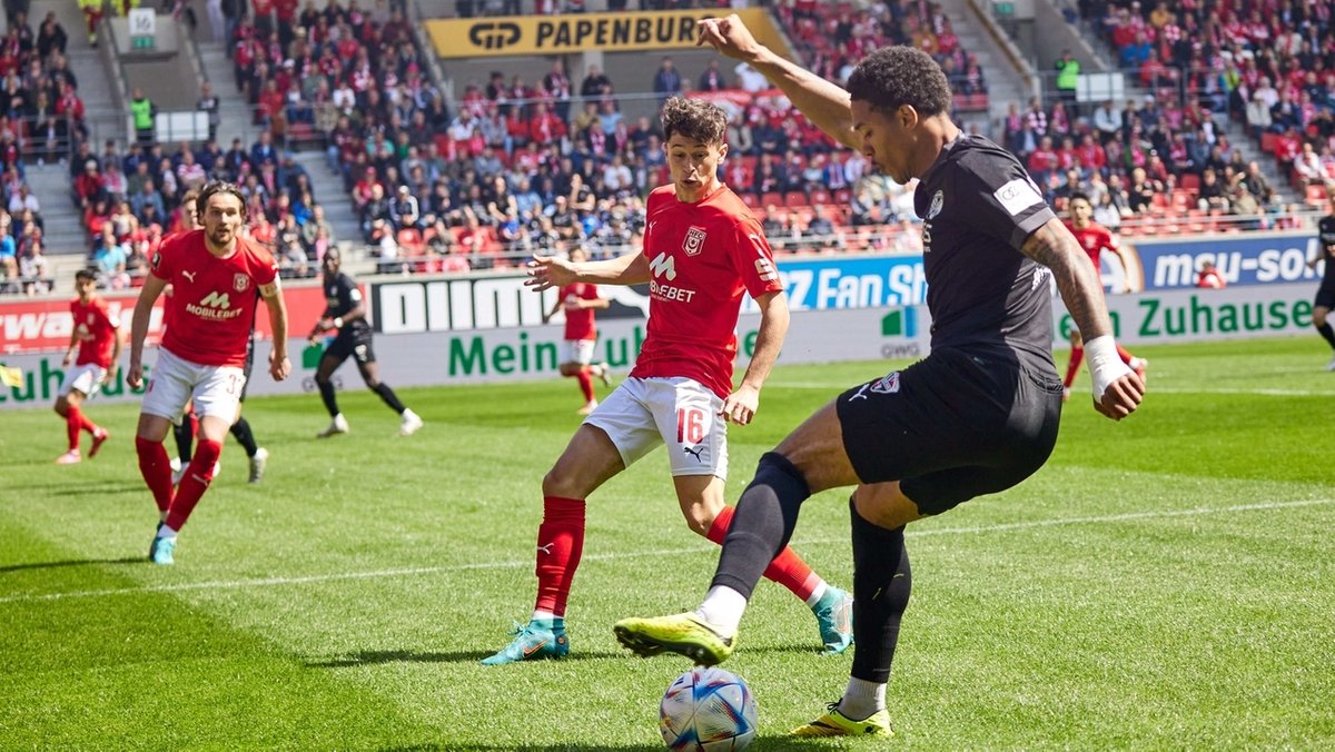 FC Ingolstadt in Halle auf verlorenem Posten