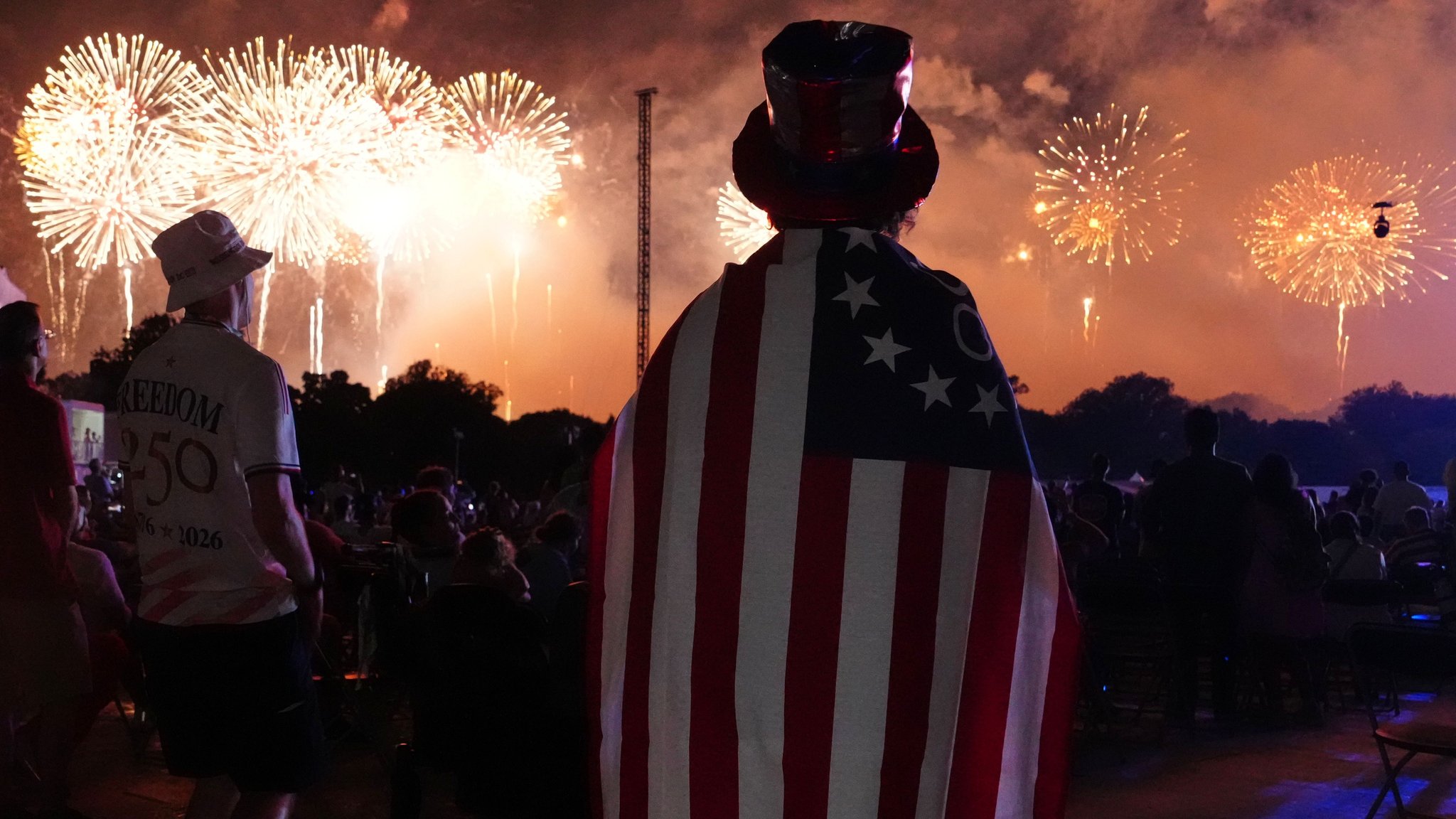 250 Jahre USA: Unwetter-Evakuierung und ein Riesen-Feuerwerk