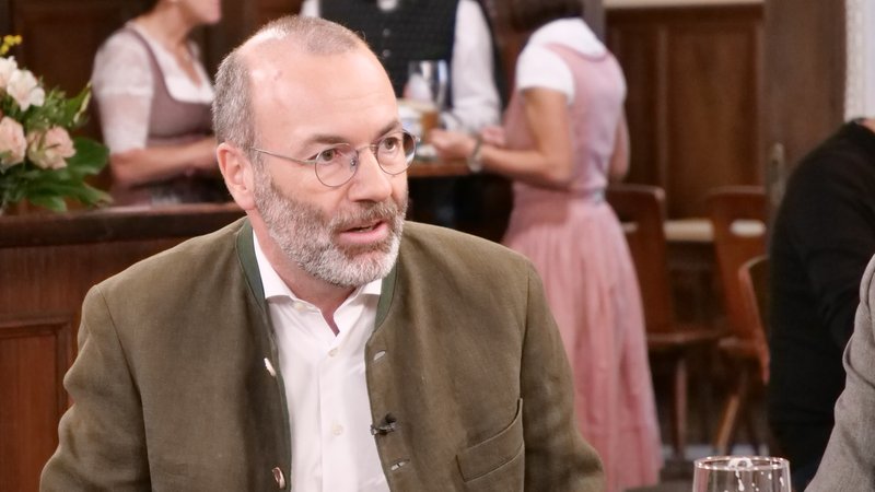 EVP-Chef Manfred Weber am BR Sonntags-Stammtisch | Bild: BR/Andreas Schroll EVP-Chef Manfred Weber am BR Sonntags-Stammtisch