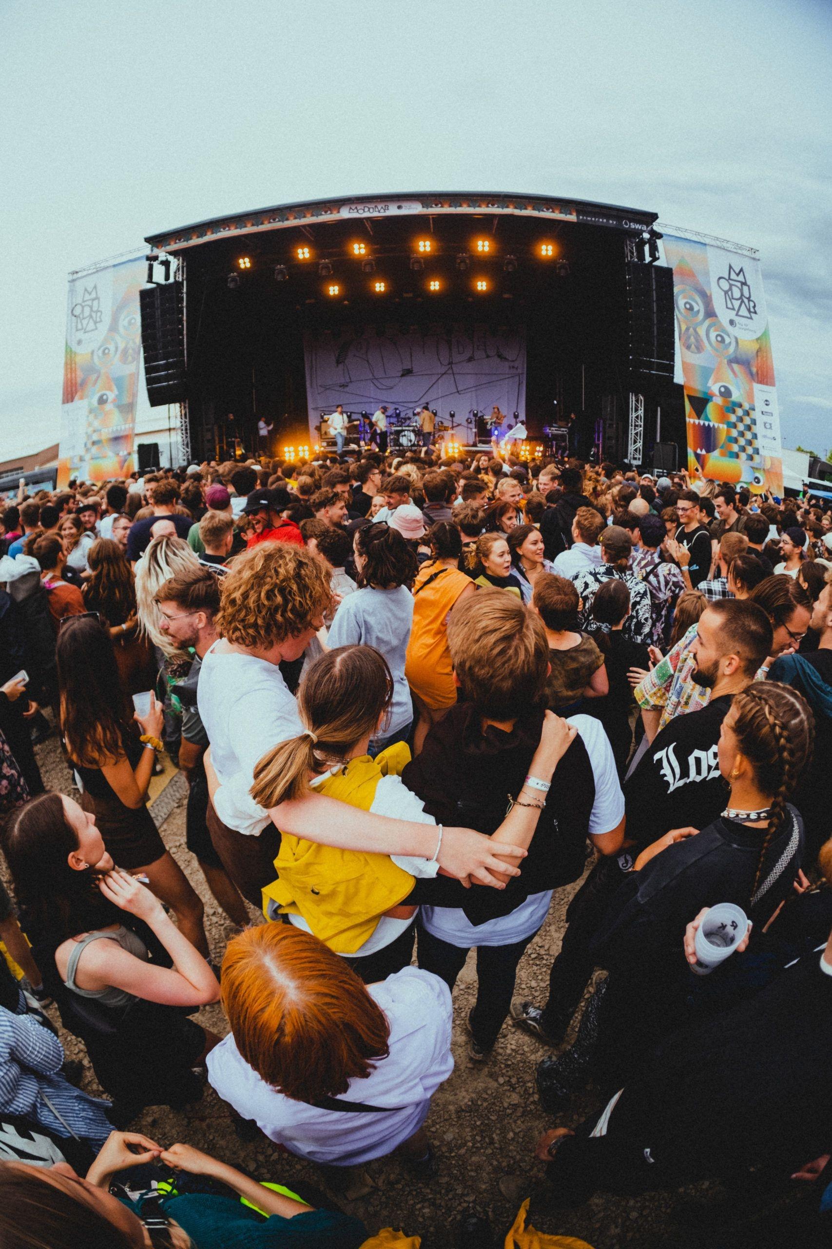 Foto vom Modular-Festival, das der Stadtjugendring Augsburg organisiert