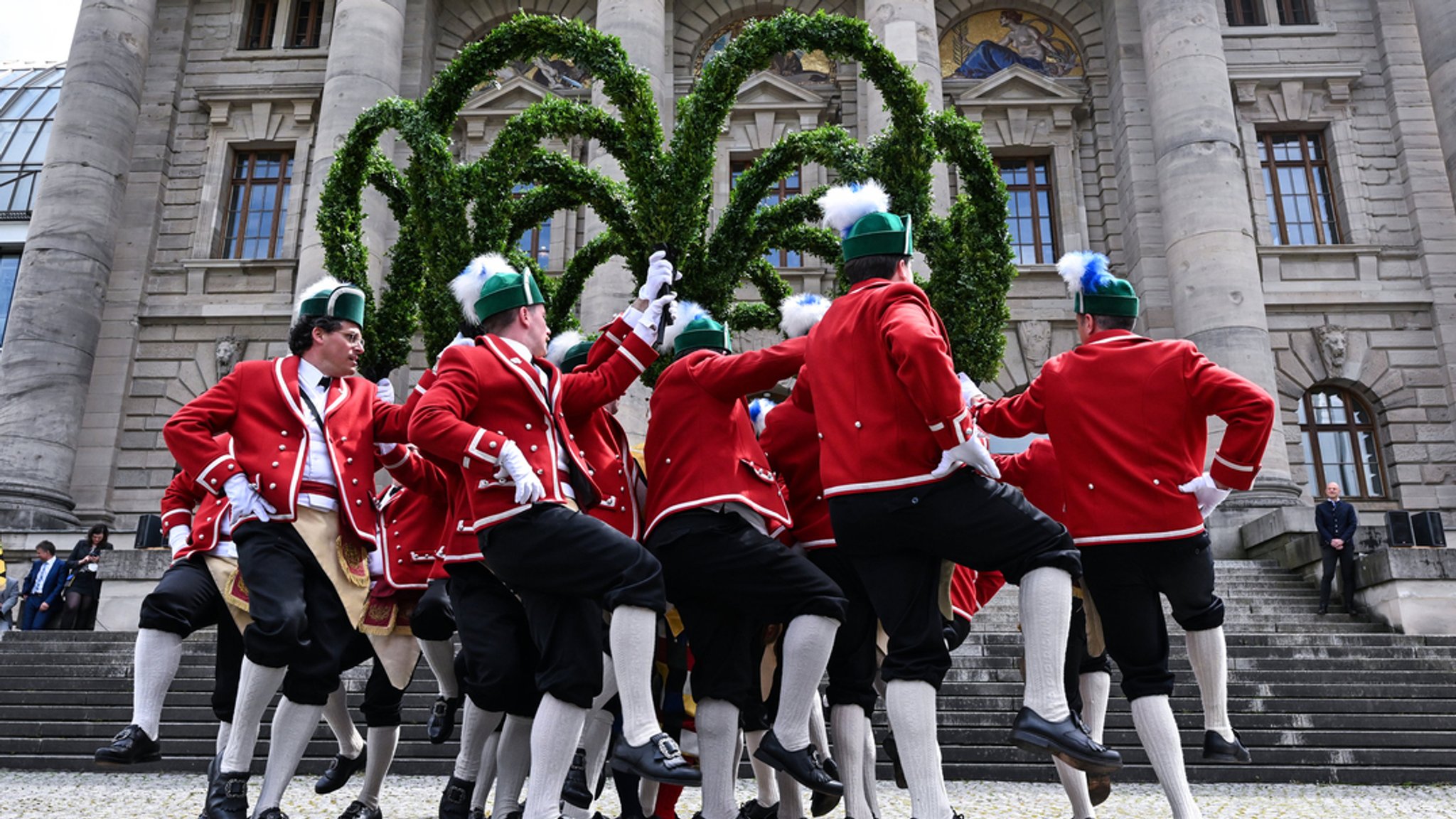 Aufführungen des traditionellen Schäfflertanzes