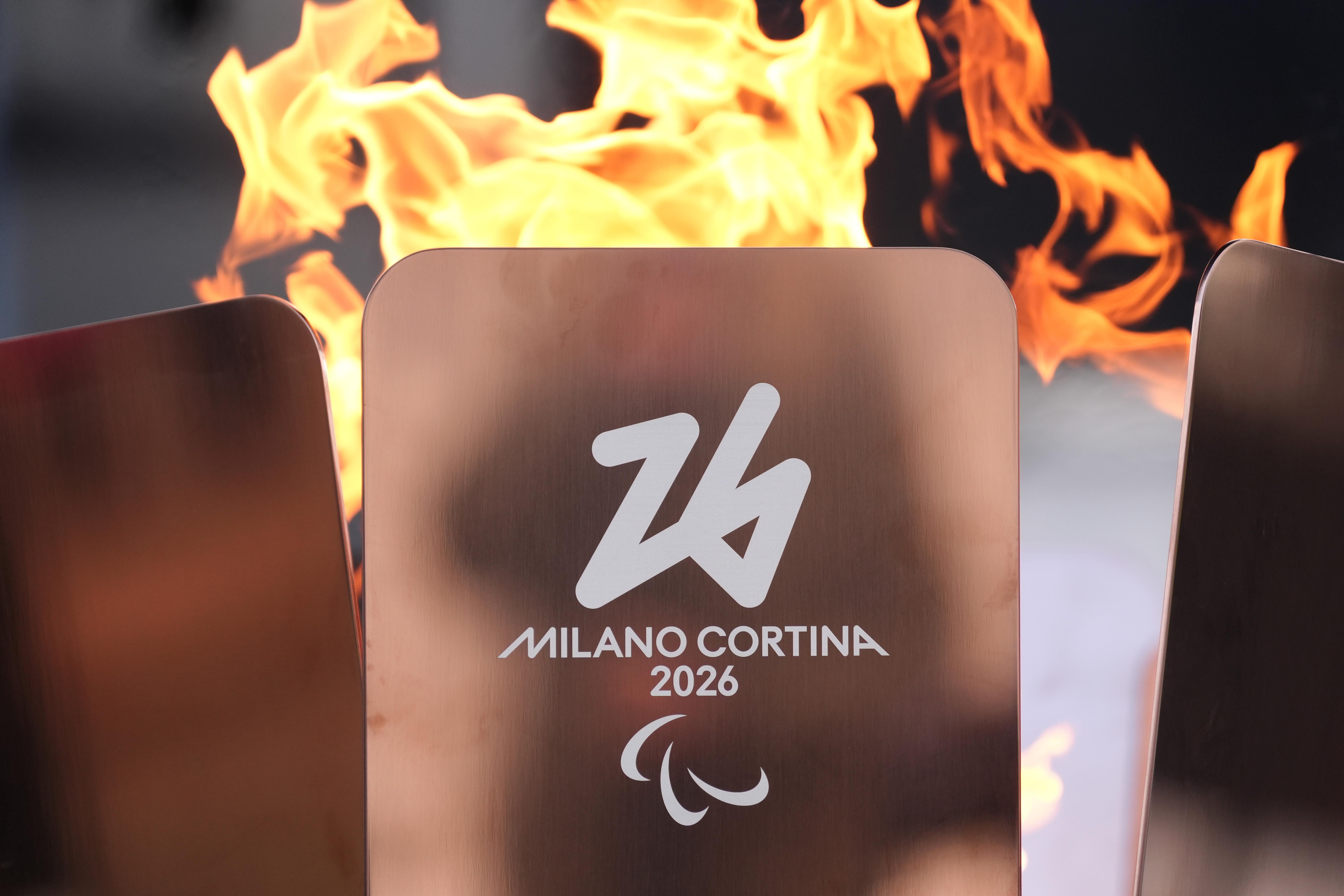 Die Flamme der Paralympischen Winterspiele ist entzündet.