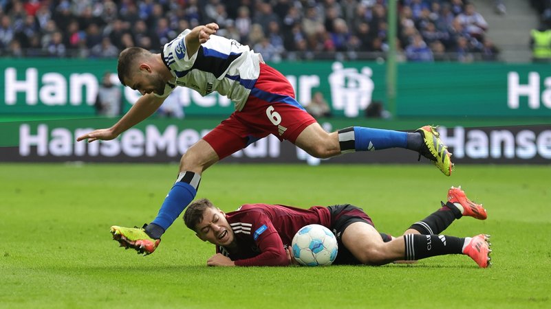 Hamburger SV - 1. FC Nürnberg | Bild: picture-alliance/dpa Hamburger SV - 1. FC Nürnberg