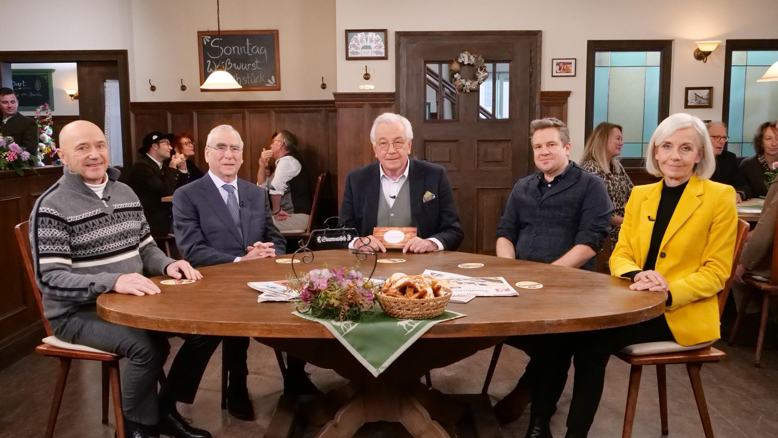 Christian Neureuther, Theo Waigel, Hans Werner Kilz, Michael Kobr, Ursula Münch im BR-Sonntags-Stammtisch