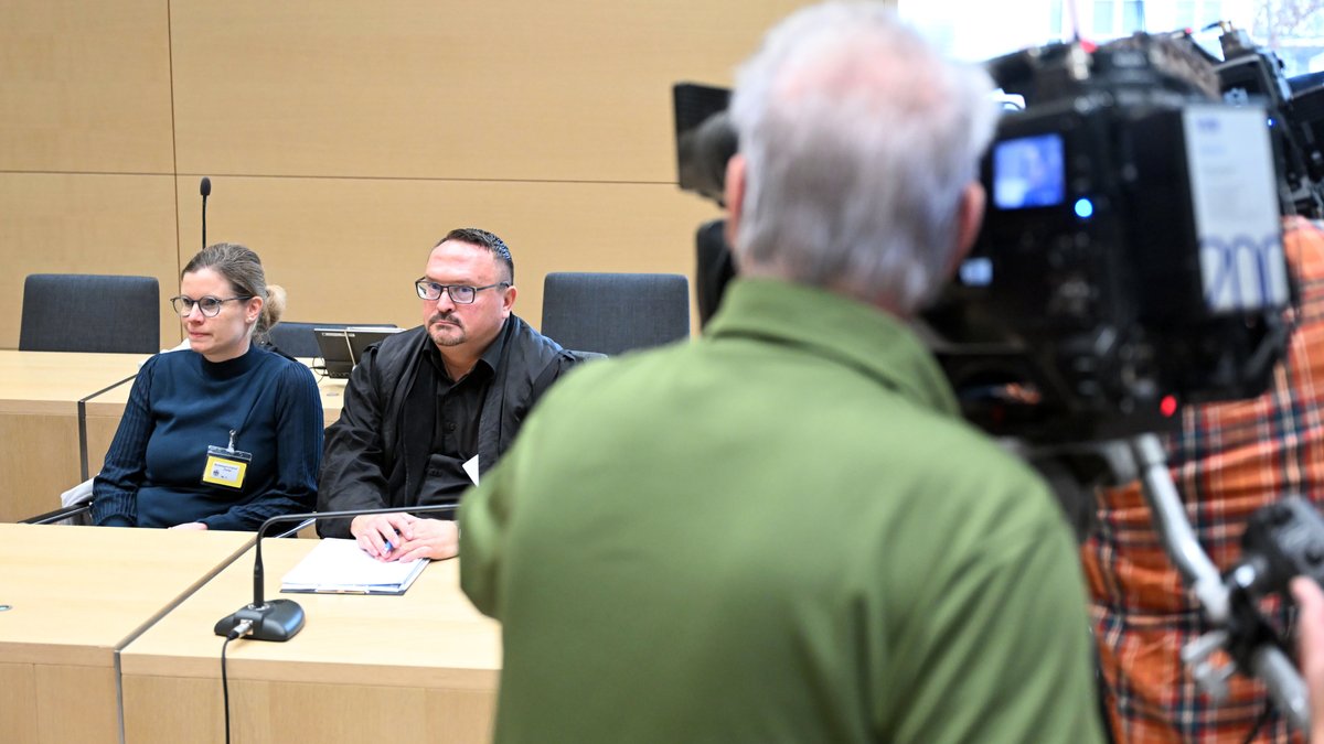 Möglicher Impfschaden: Klägerin mit Teilerfolg gegen Astrazeneca