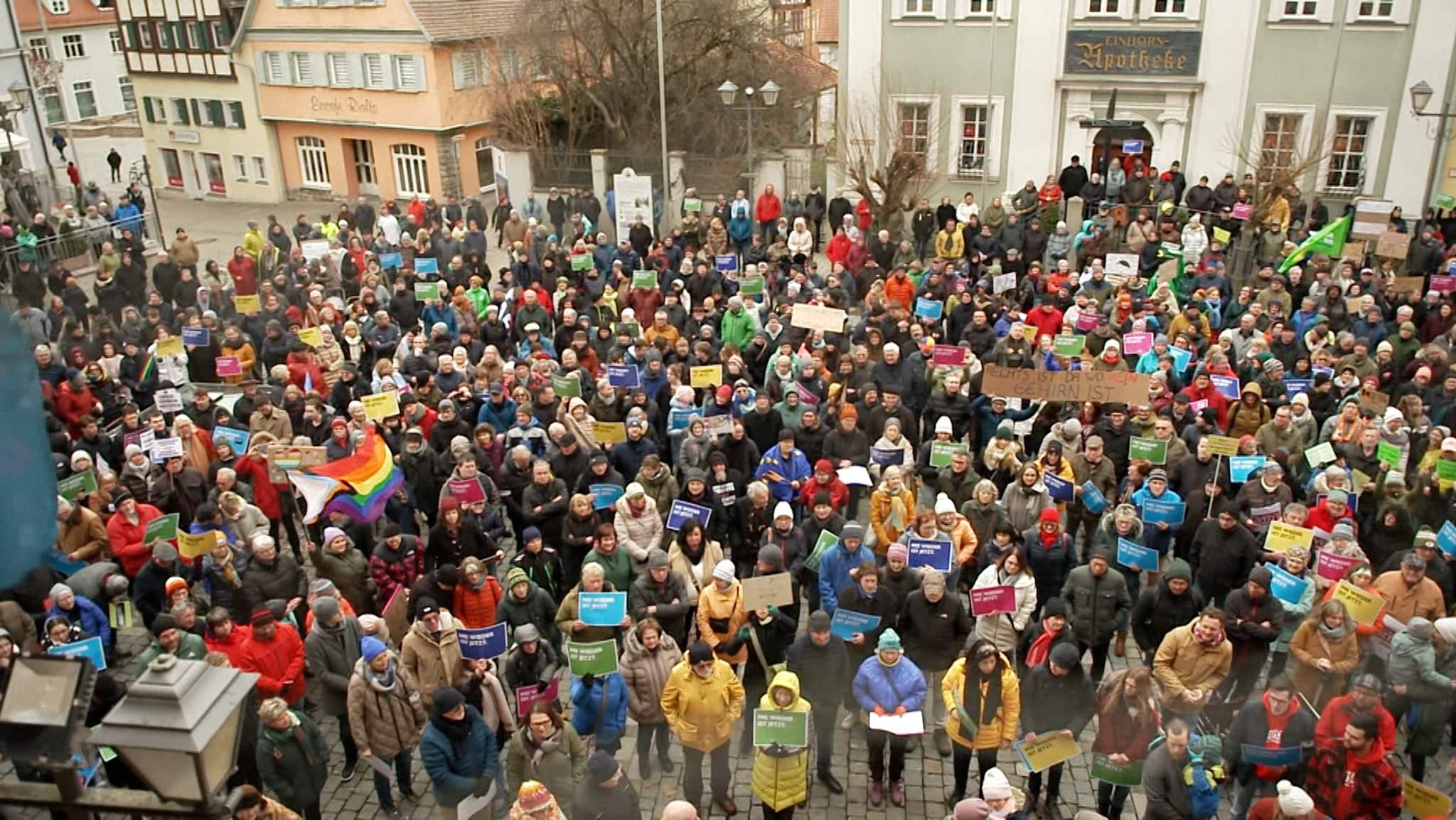 Teilnehmer der Anti-Rechts Demo in Eckental.