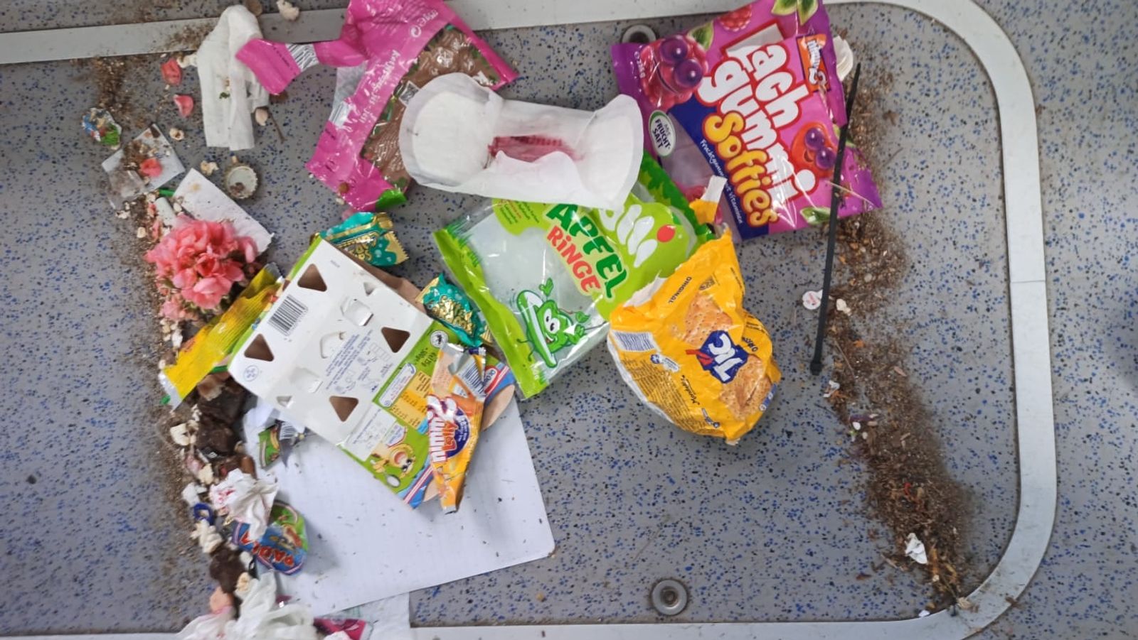 Vandalismus und Respektlosigkeit: Busunternehmen gibt Schulbuslinie in Fürstenfeldbruck auf — image 3