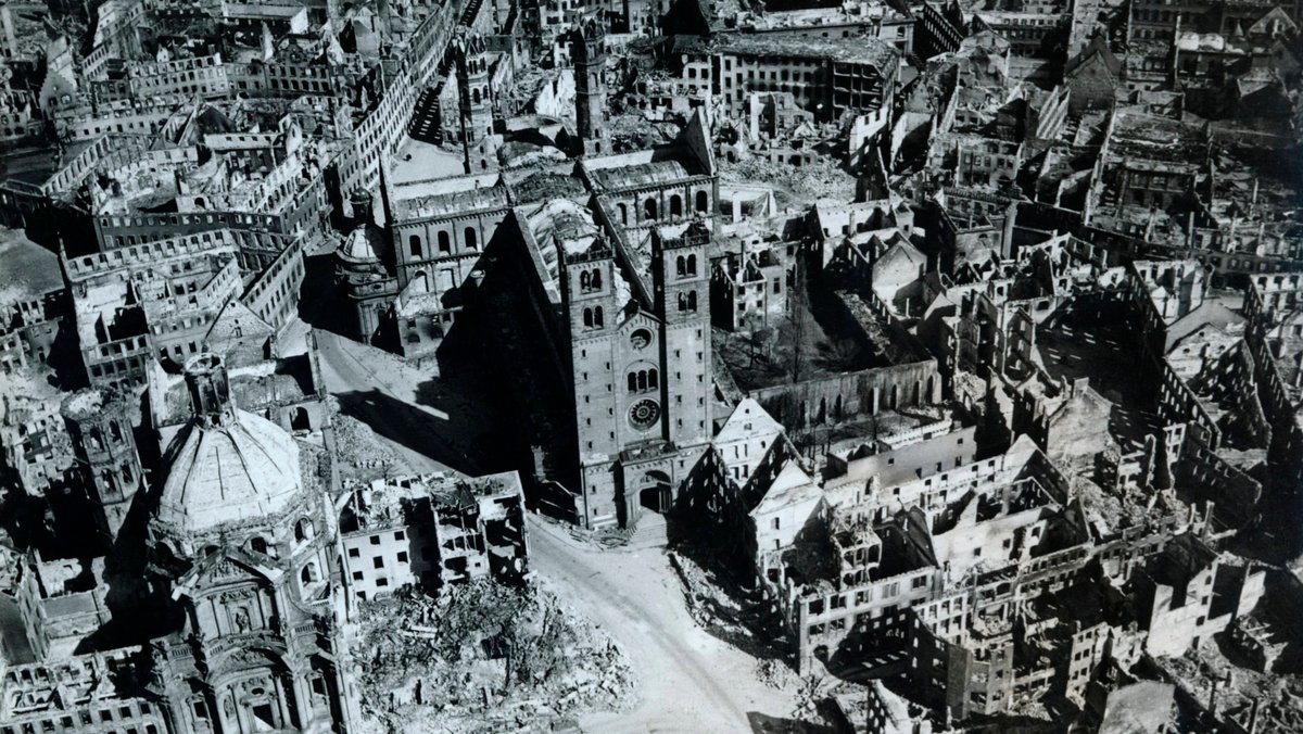 16. März 1945: "Ich habe nur noch die Flammen im Main gesehen"