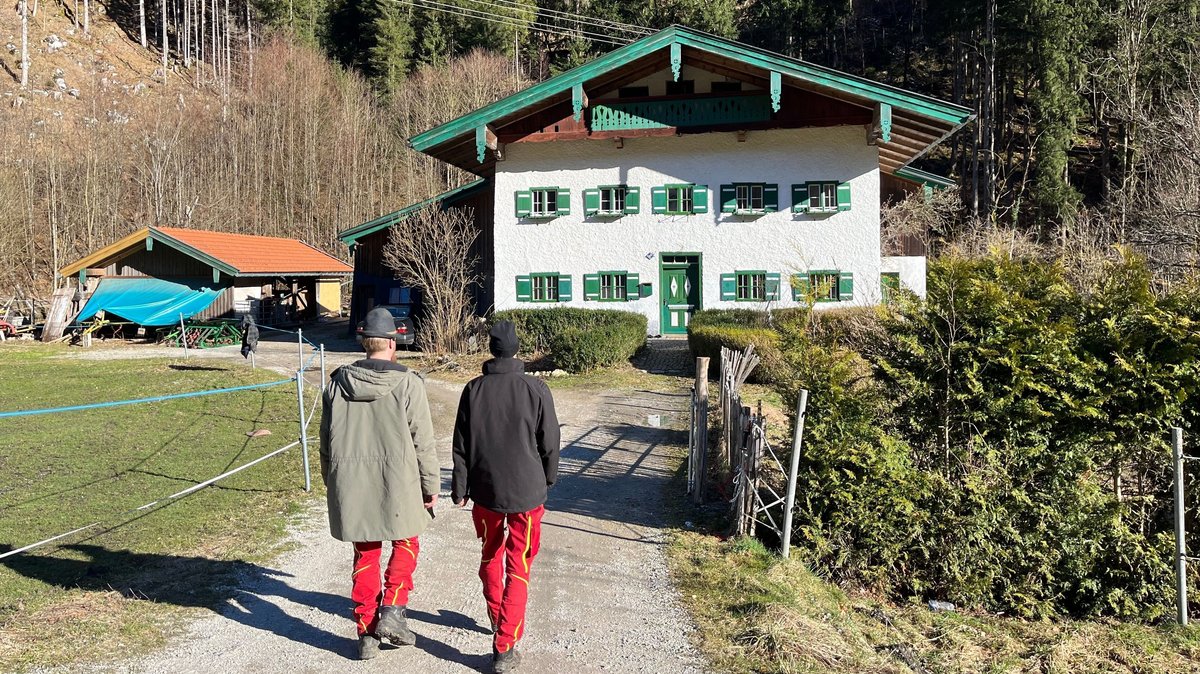 In Bayern gibt es immer weniger Landwirte. Wir haben ein Paar besucht, das wieder einen Bauernhof am Ort ansiedeln will - und das ganz klein anfängt.