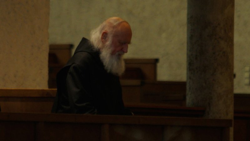 Er ist Mönch, Bestsellerautor und ein gefragter Lebensberater: Anselm Grün. | Bild: Bayerischer Rundfunk 2025 Er ist Mönch, Bestsellerautor und ein gefragter Lebensberater: Anselm Grün.