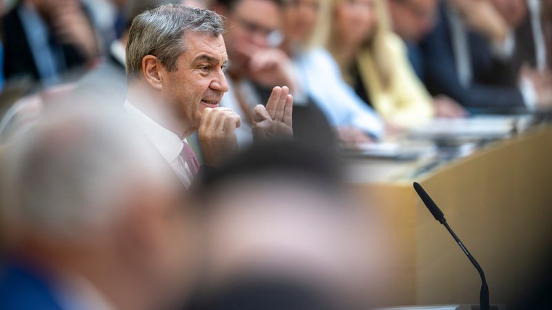 Ministerpräsident Markus Söder im Landtag | Bild: picture alliance/dpa | Peter Kneffel Ministerpräsident Markus Söder im Landtag
