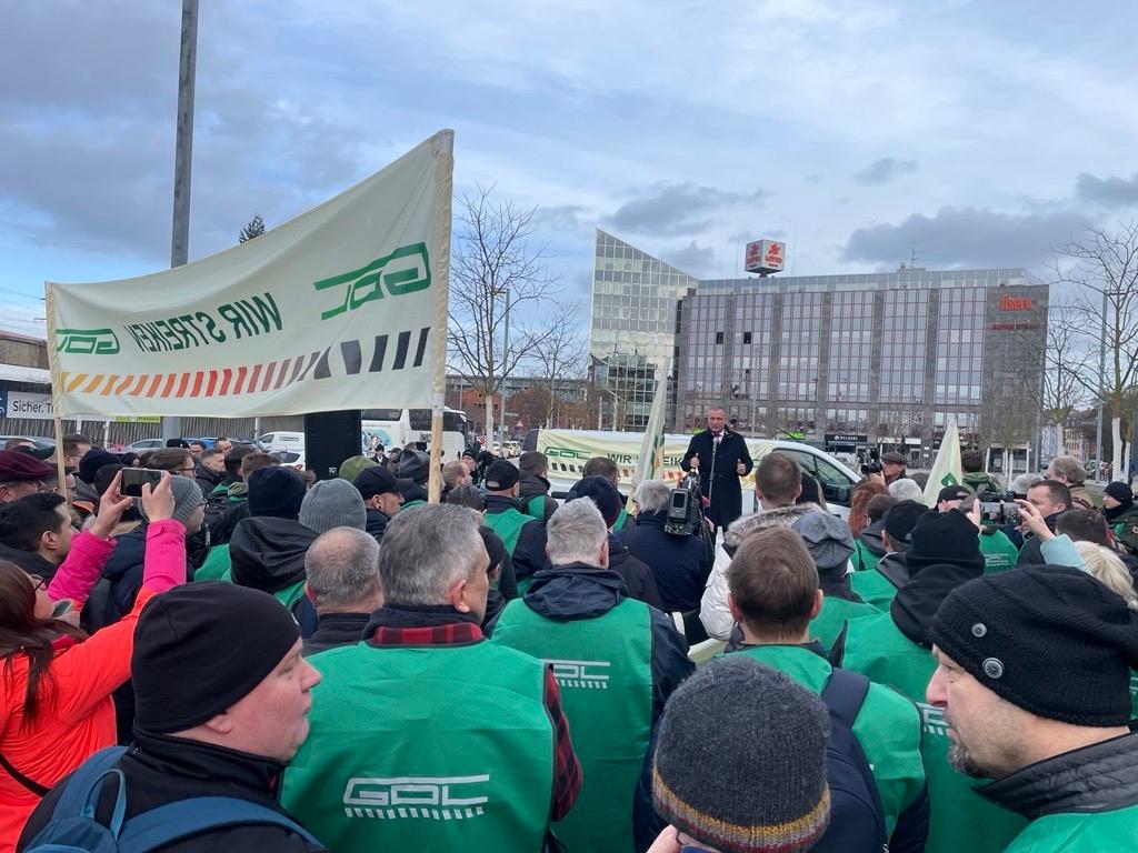 GDL-Protestaktion mit Claus Weselsky in Nürnberg, Nelson Mandela Platz