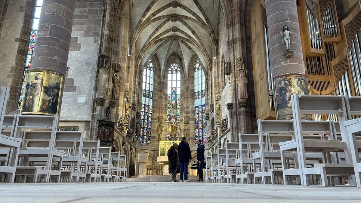 Kleinod in Nürnberg saniert: Frauenkirche strahlt wieder
