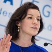 Ministerin Dorothee Bär zu Wissenschaftsfreiheit: Europa muss ein Leuchtturm sein | Bild: Rolf Vennenbernd/dpa +++ dpa-Bildfunk +++