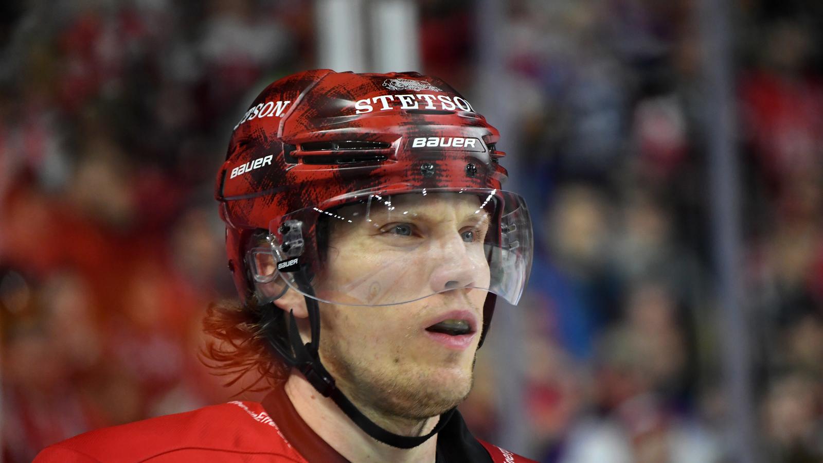 Olympia kompakt: Ehrhoff trägt deutsche Fahne bei Schlussfeier | BR24