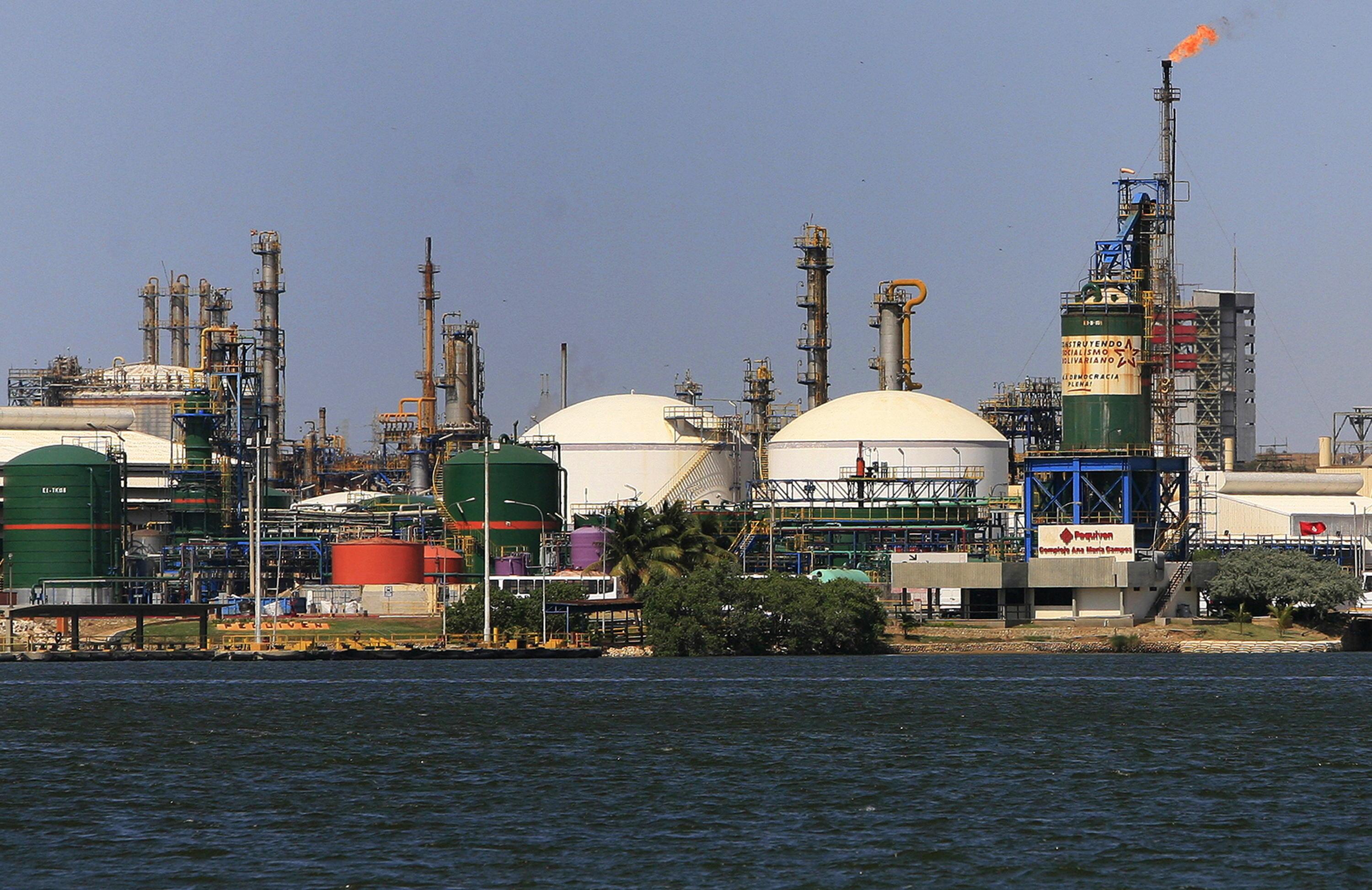 Der "Ana María Campos Petrochemical Complex" im Westen Venezuelas.