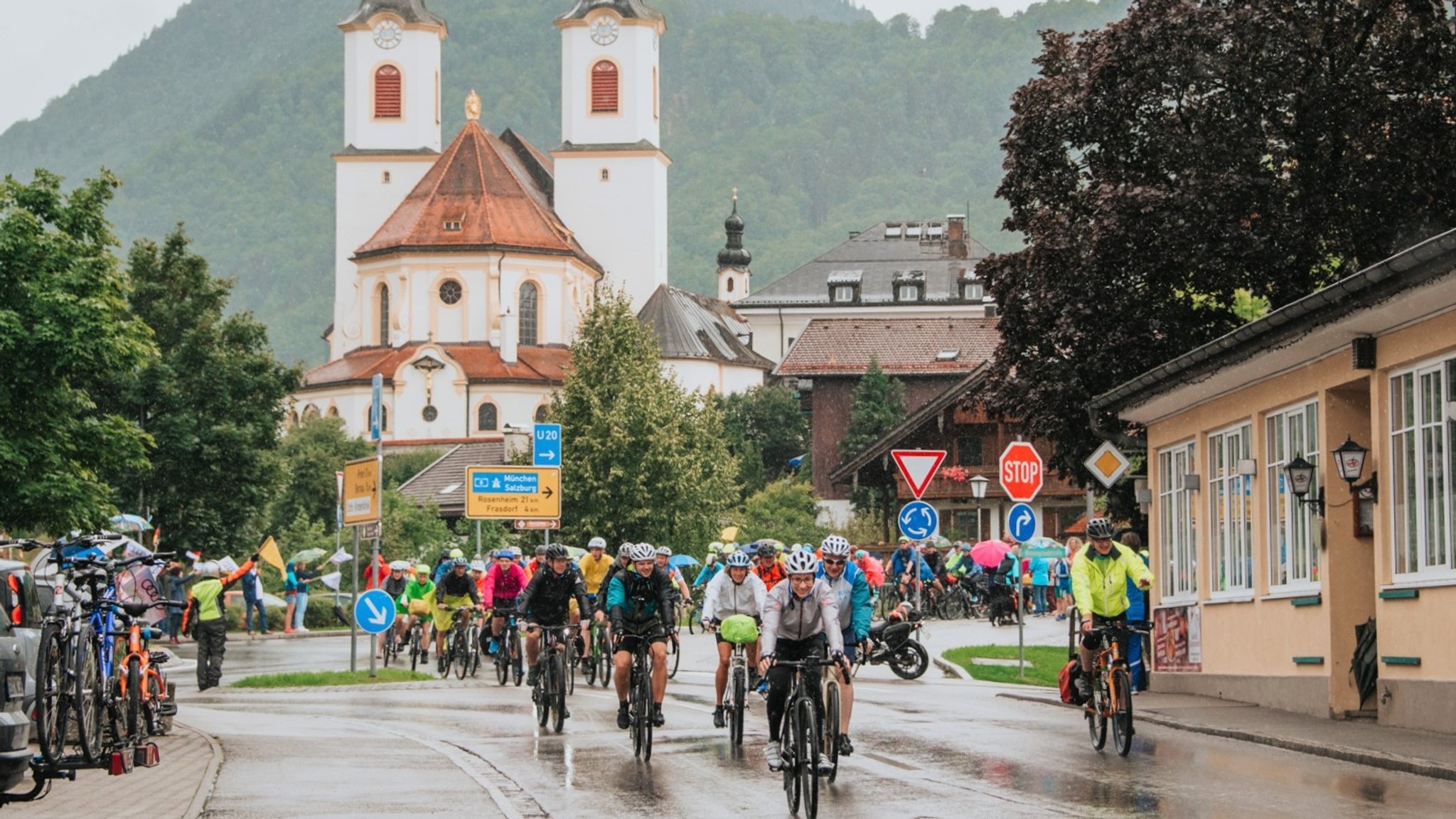 Die BR-Radltour fuhr bei der dritten Etappe durch Aschau im Chiemgau.