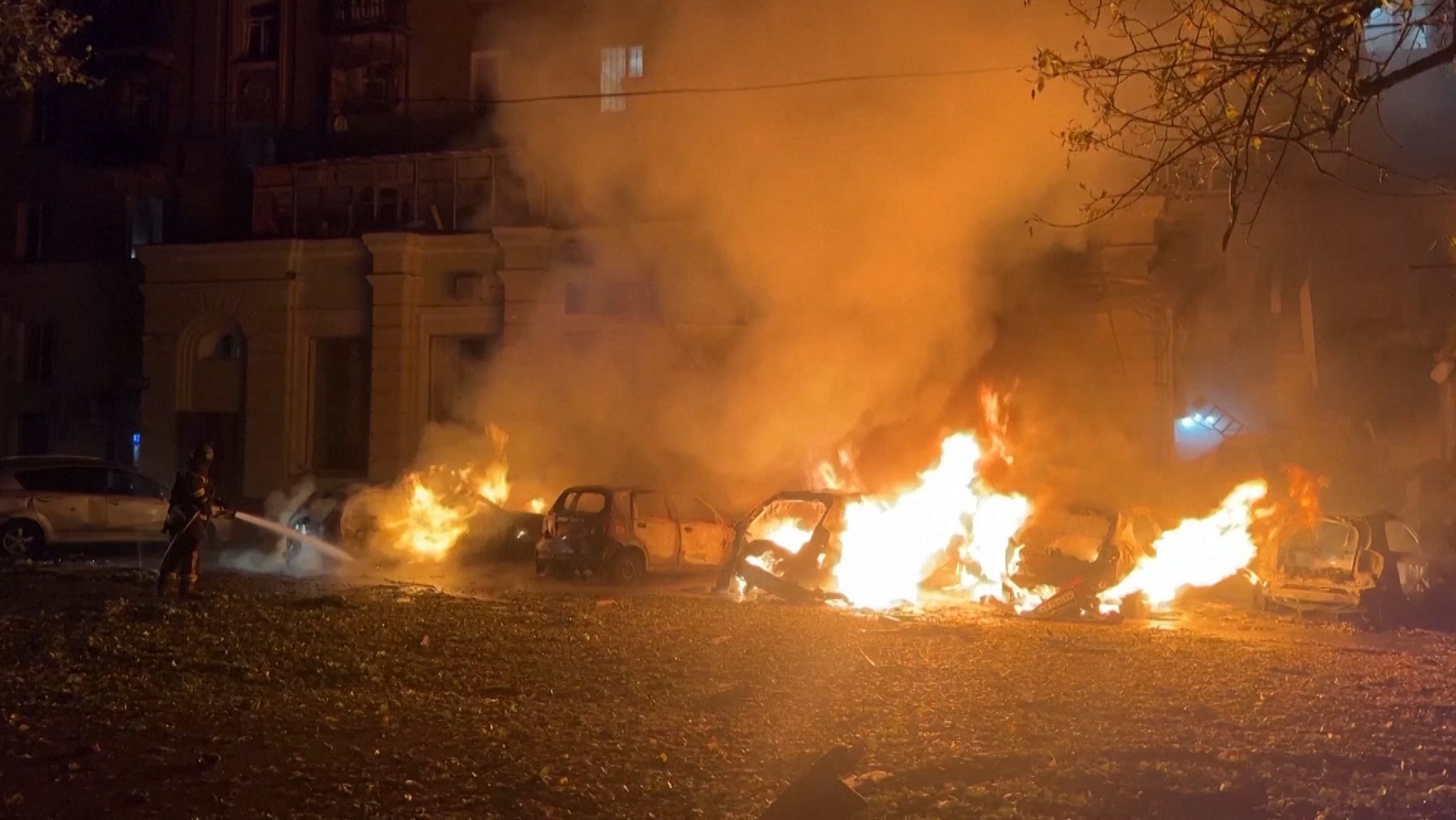 Bei russischen Angriffen sind nach ukrainischen Angaben in der Nacht auf Dienstag acht Menschen getötet worden. | Bild: BR 2026 Bei russischen Angriffen sind nach ukrainischen Angaben in der Nacht auf Dienstag acht Menschen getötet worden.