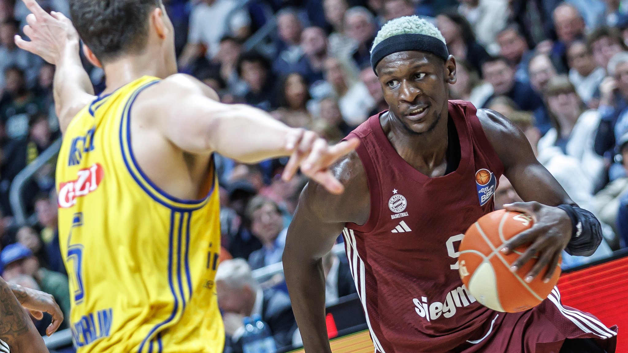 Isaac Bonga in den Finalspielen gegen Alba Berlin