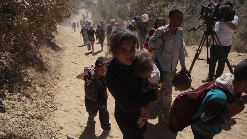 Jesiden auf der Flucht vor dem IS (Archivbild) | Bild: BR/Cemal Tasdan Jesiden auf der Flucht vor dem IS (Archivbild)