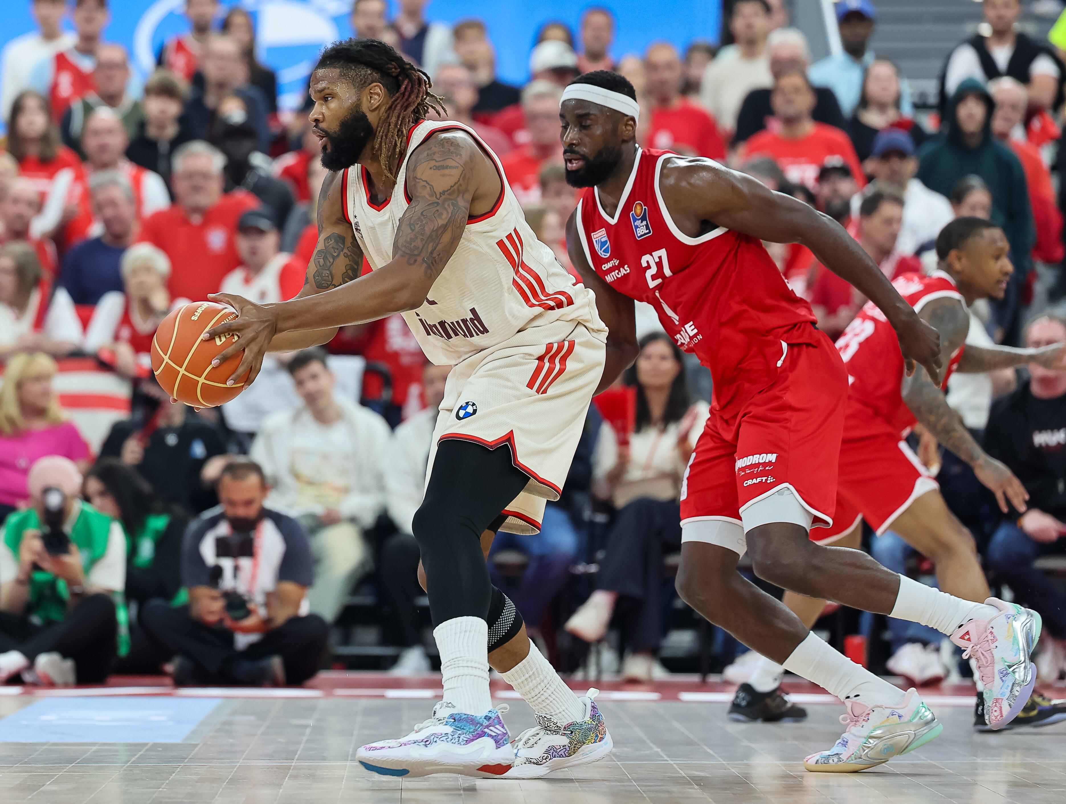 Devin Booker und Eddy Edigin