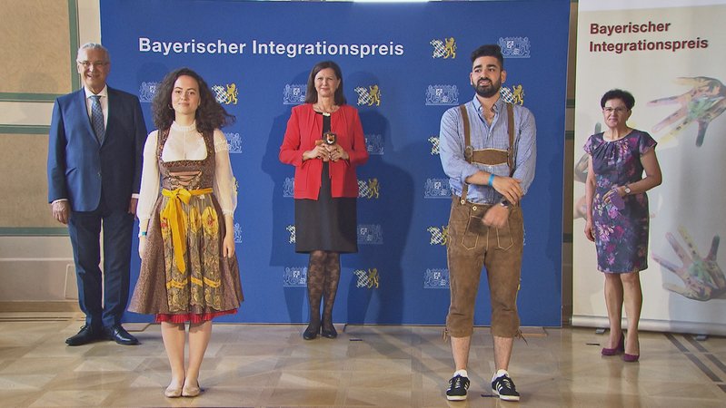 Im Bayerischen Landtag sind heute die Integrationspreise 2021 verliehen worden.