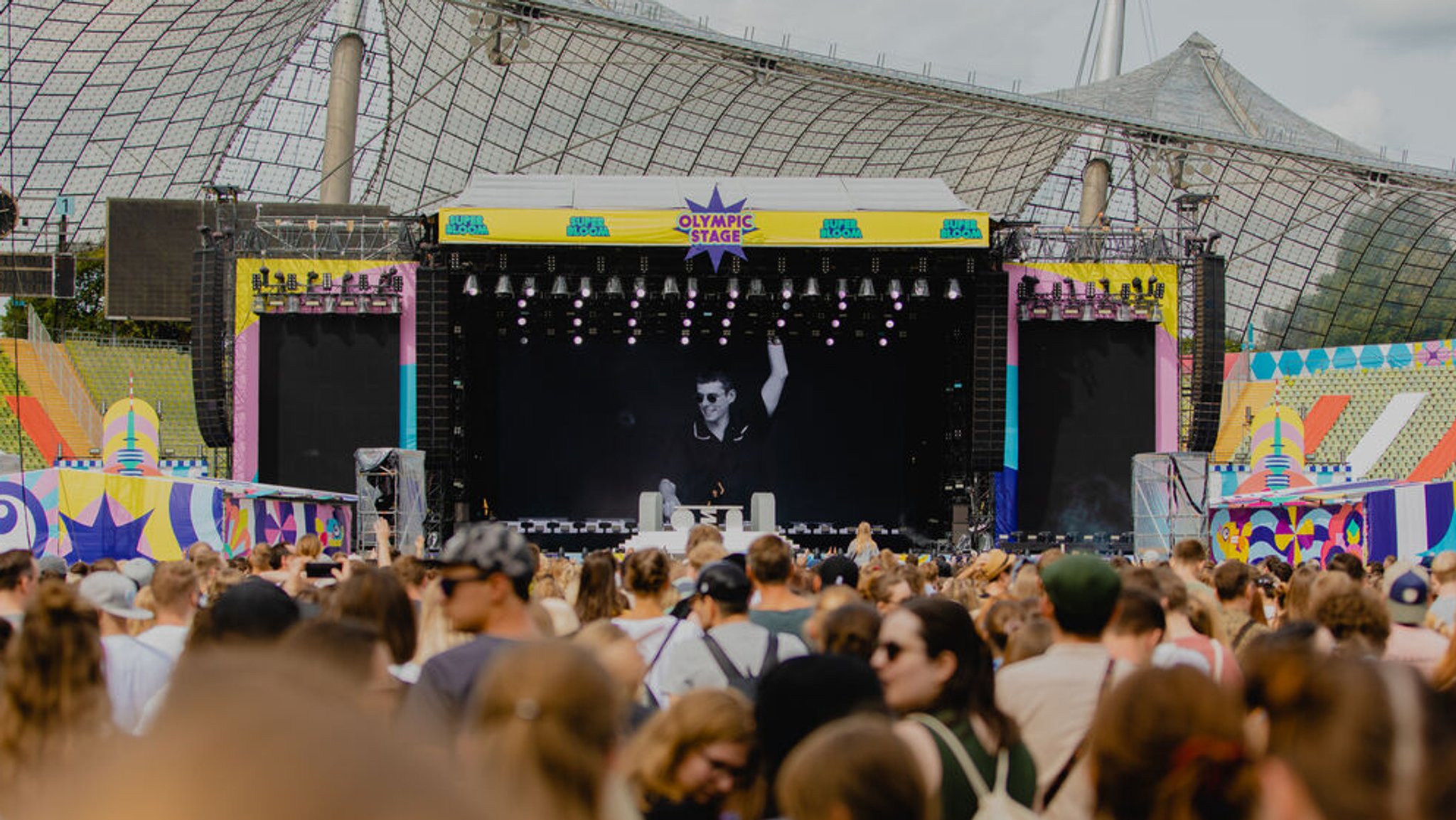 Lost Frequencies spielt auf der Olympic Stage auf dem Superbloom Festival 2023 im Olympiapark München.