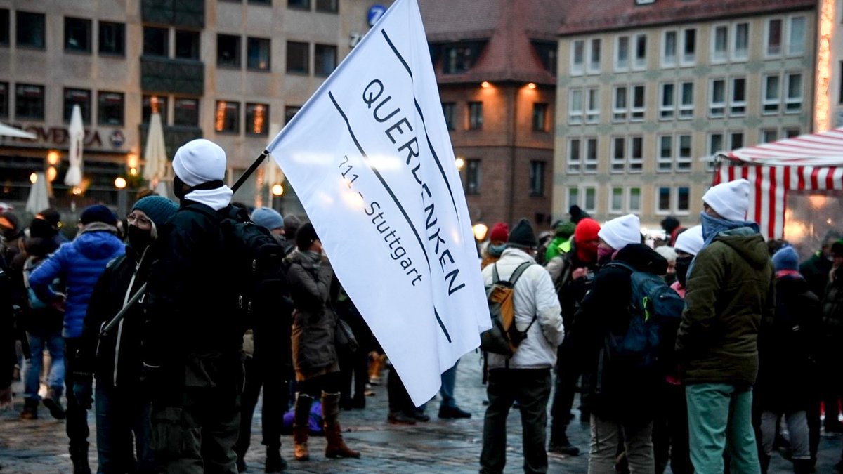 "Querdenken"-Anhänger am vergangenen Sonntag bei der Kundgebung in Nürnberg