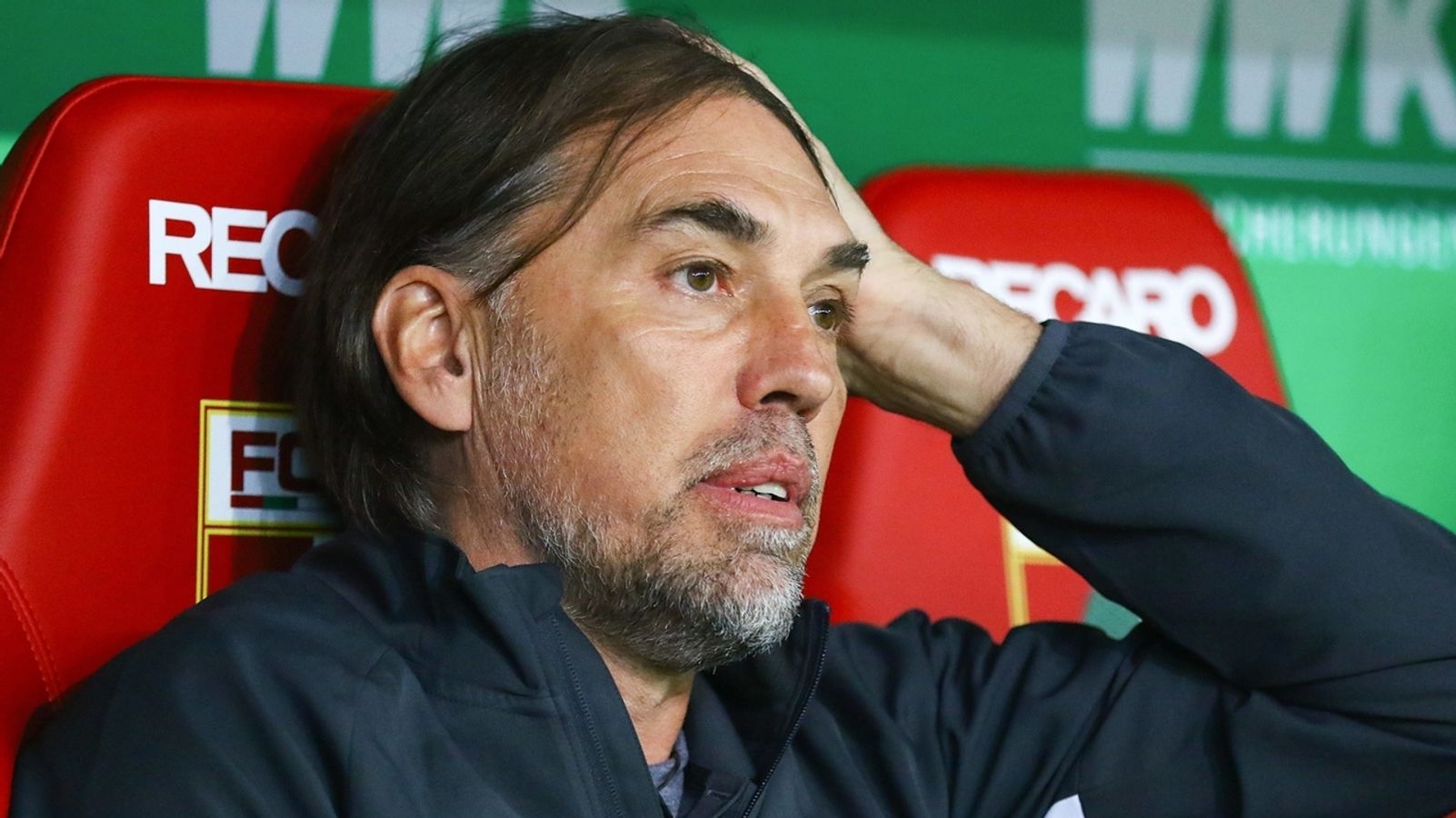 FC Augsburg beim Tabellenletzten Paderborn unter Druck - BR24