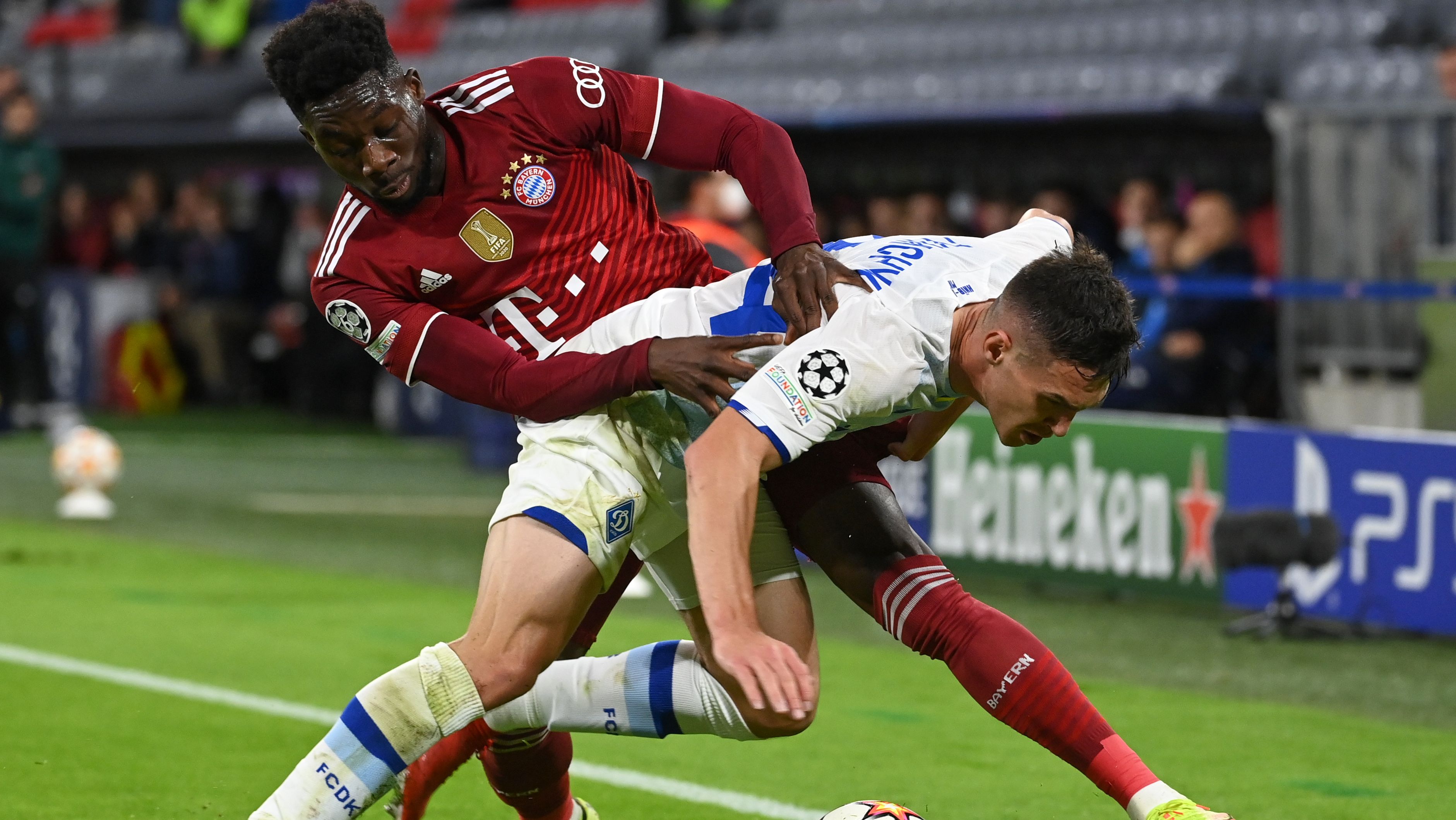 Champions League Fc Bayern Deklassiert Kiew Br24