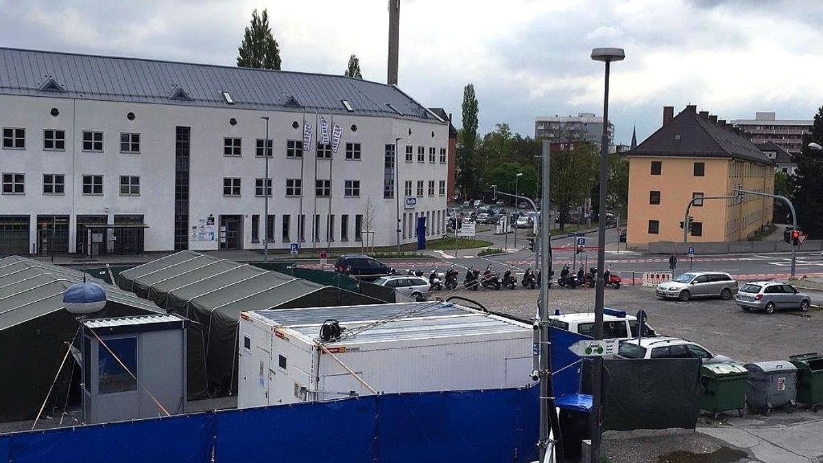 Bundespolizei Baut In Rosenheim Container Fur Fluchtlinge Ab Br24