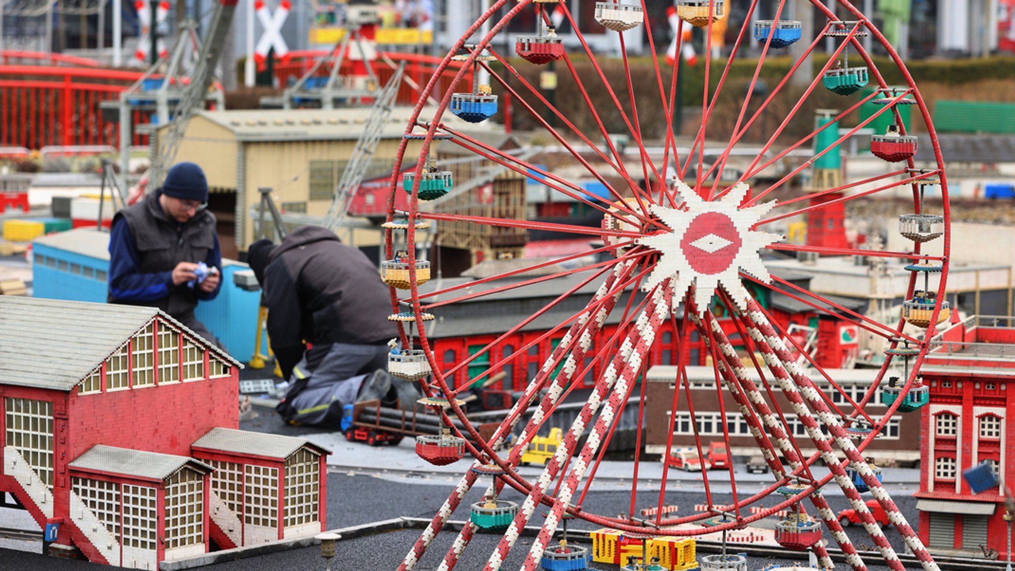 Letzte Vorbereitungen im Legoland vor der Eröffnung (Archivbild)