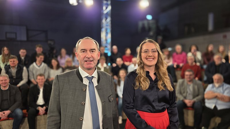 Hubert Aiwanger (Freie Wähler) und Katharina Dröge (Grüne) bei "jetzt red i" | Bild: BR/Julius Kolb Hubert Aiwanger (Freie Wähler) und Katharina Dröge (Grüne) bei "jetzt red i"