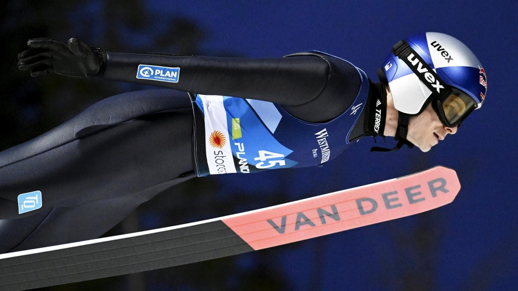 Silber im Blick: Andreas Wellinger in Planica | Bild: picture alliance/dpa/Lehtikuva | Vesa Moilanen Silber im Blick: Andreas Wellinger in Planica