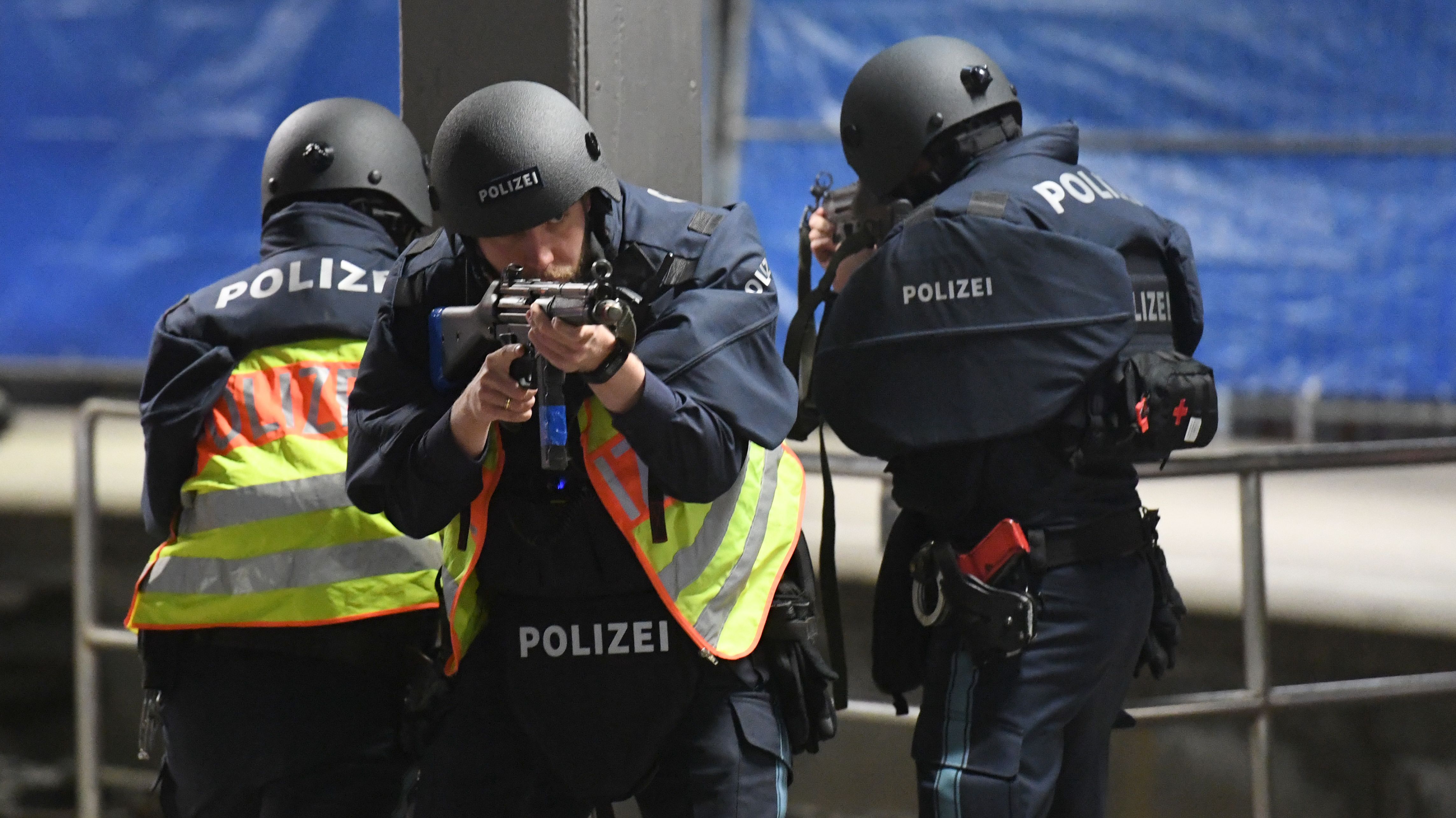 Μόναχο: Μεγάλη άσκηση της Αστυνομίας στον κεντρικό σταθμό 1