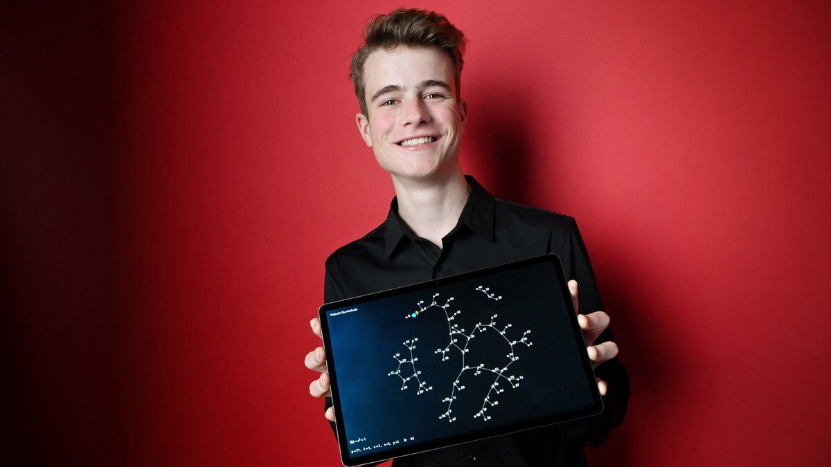 Nachwuchsforscher Finn Rudolph (18) aus Pommersfelden ist einer von zwei Bundessiegern aus Franken bei "Jugend forscht".