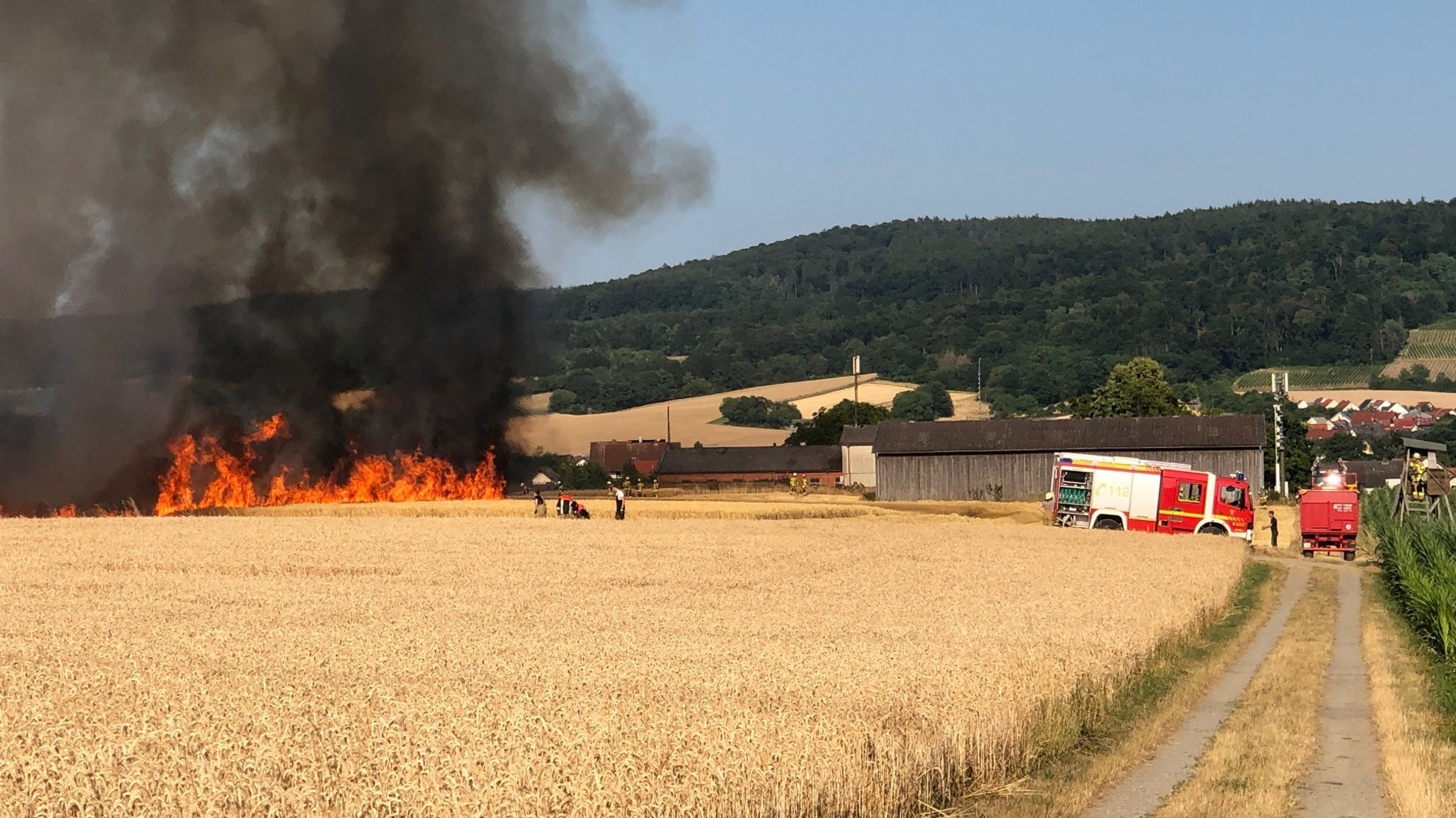 Ein Feldbrand in Unterfranken im Sommer 2023