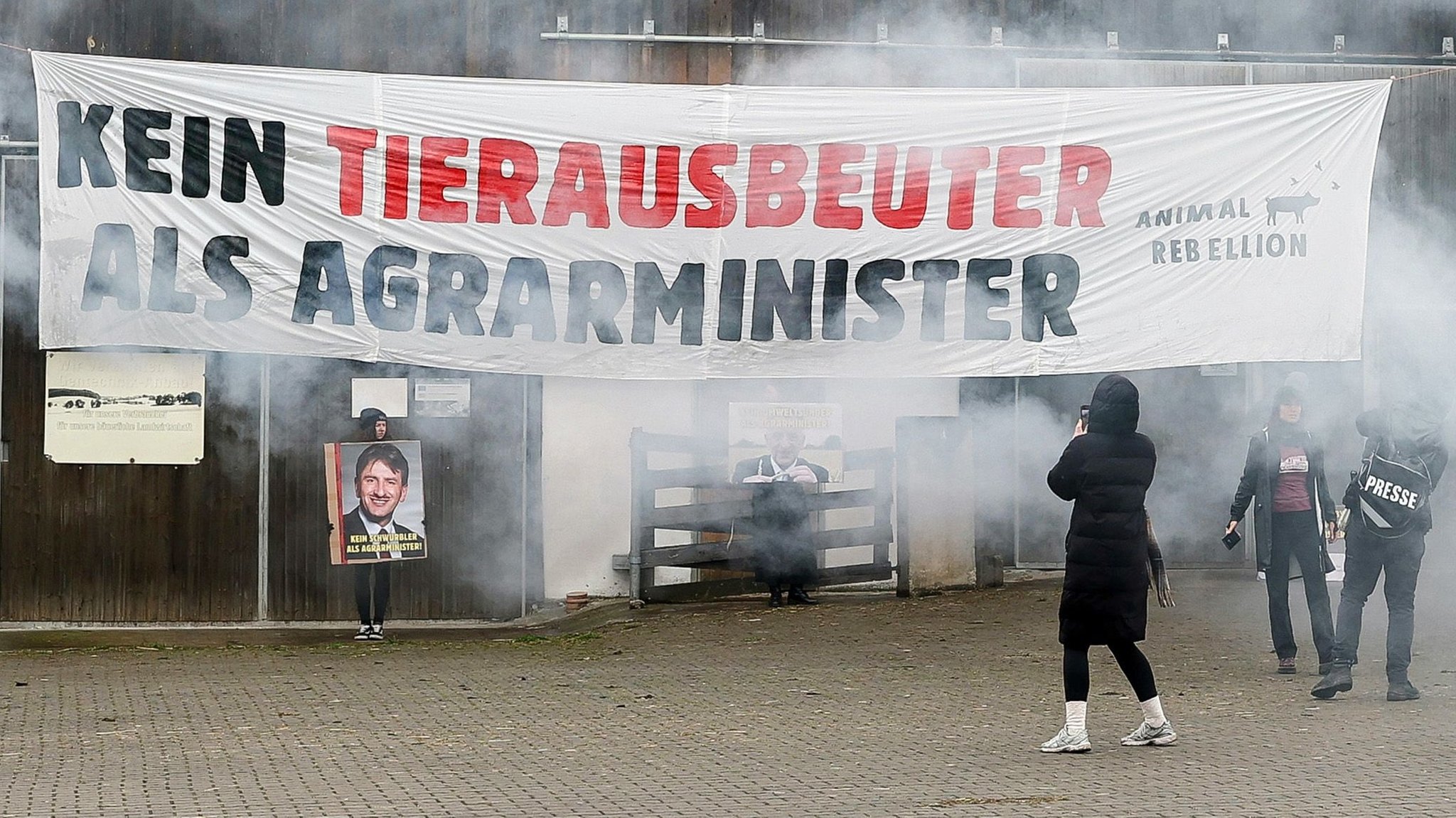 Nach Protest auf Felßner-Hof: Aktivisten sagen vor Gericht aus