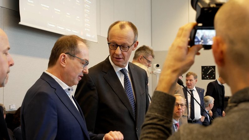 CDU7CSU, SPD und Grüne haben sich auf ein gemeinsames Finanzpaket geeinigt. | Bild: Bayerischer Rundfunk 2025 CDU7CSU, SPD und Grüne haben sich auf ein gemeinsames Finanzpaket geeinigt.