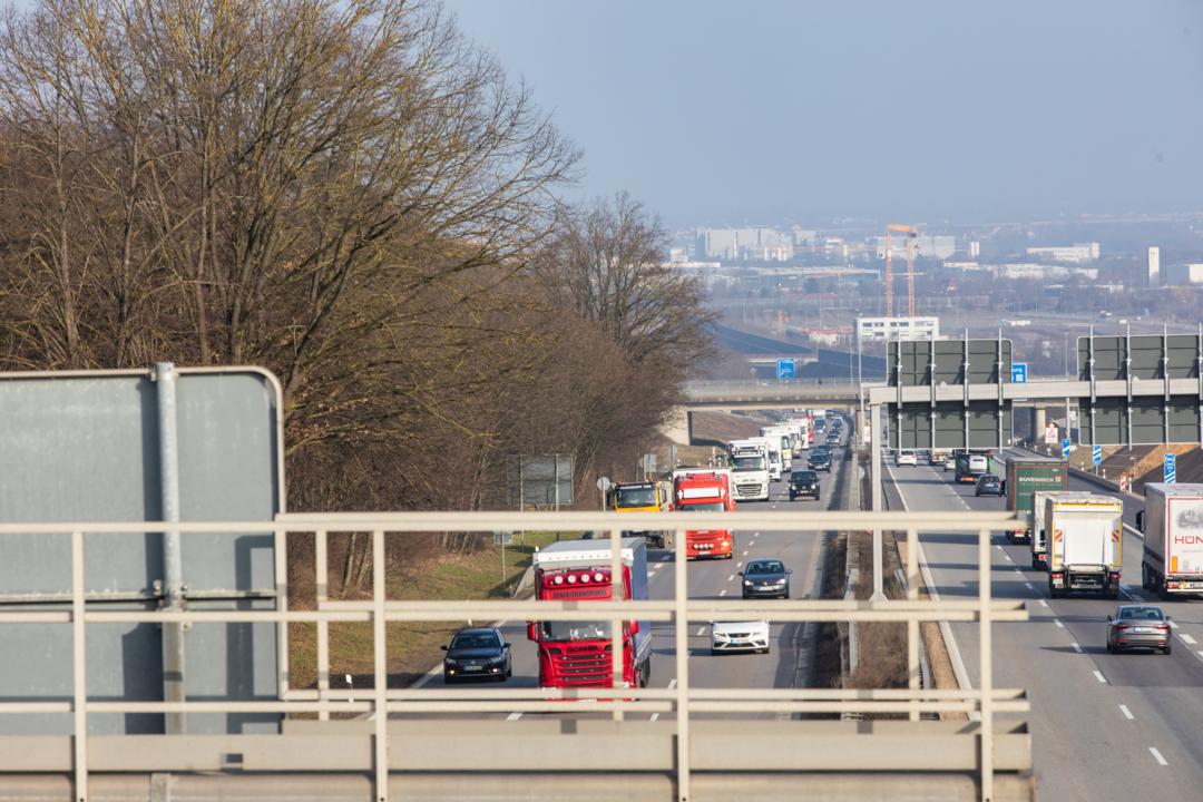 Bauarbeiten Auf A3 Bei Regensburg Pünktlich Beendet | BR24