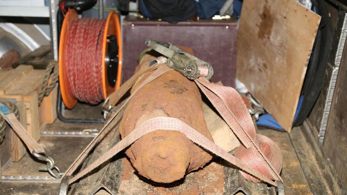 Der Blindgänger aus dem Zweiten Weltkrieg wurde erfolgreich entschärft. | Bild: NEWS5 Der Blindgänger aus dem Zweiten Weltkrieg wurde erfolgreich entschärft.