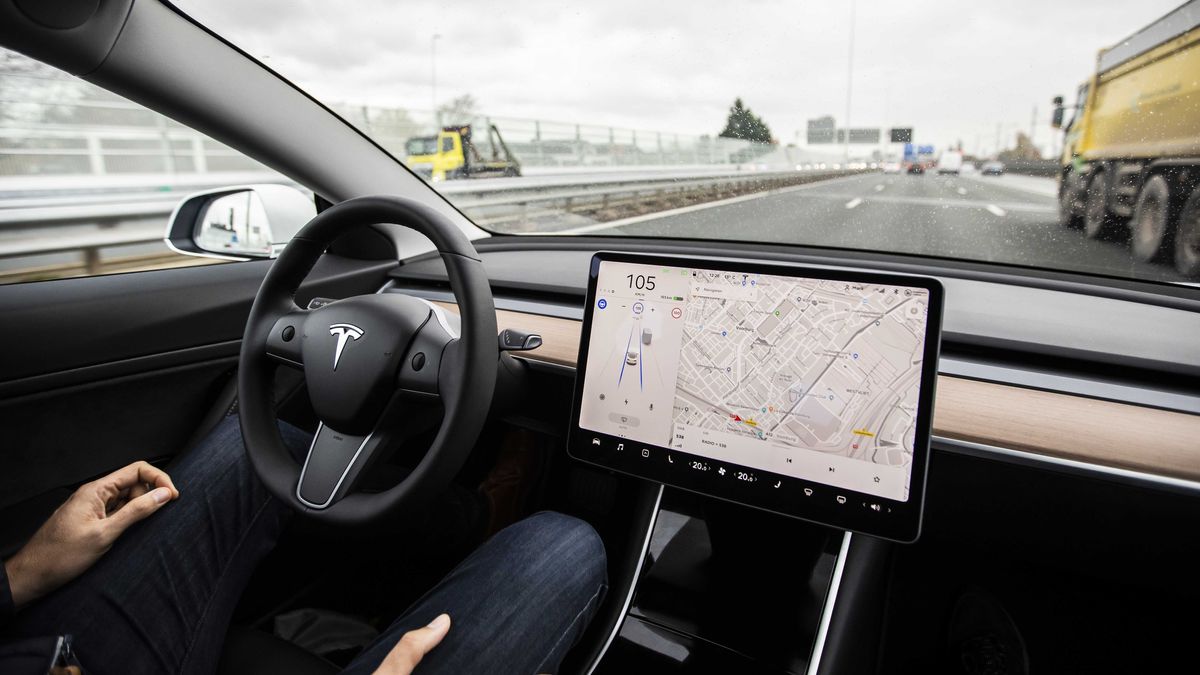 Landgericht Munchen Teslas Werbung Mit Autopiloten Irrefuhrend Br24