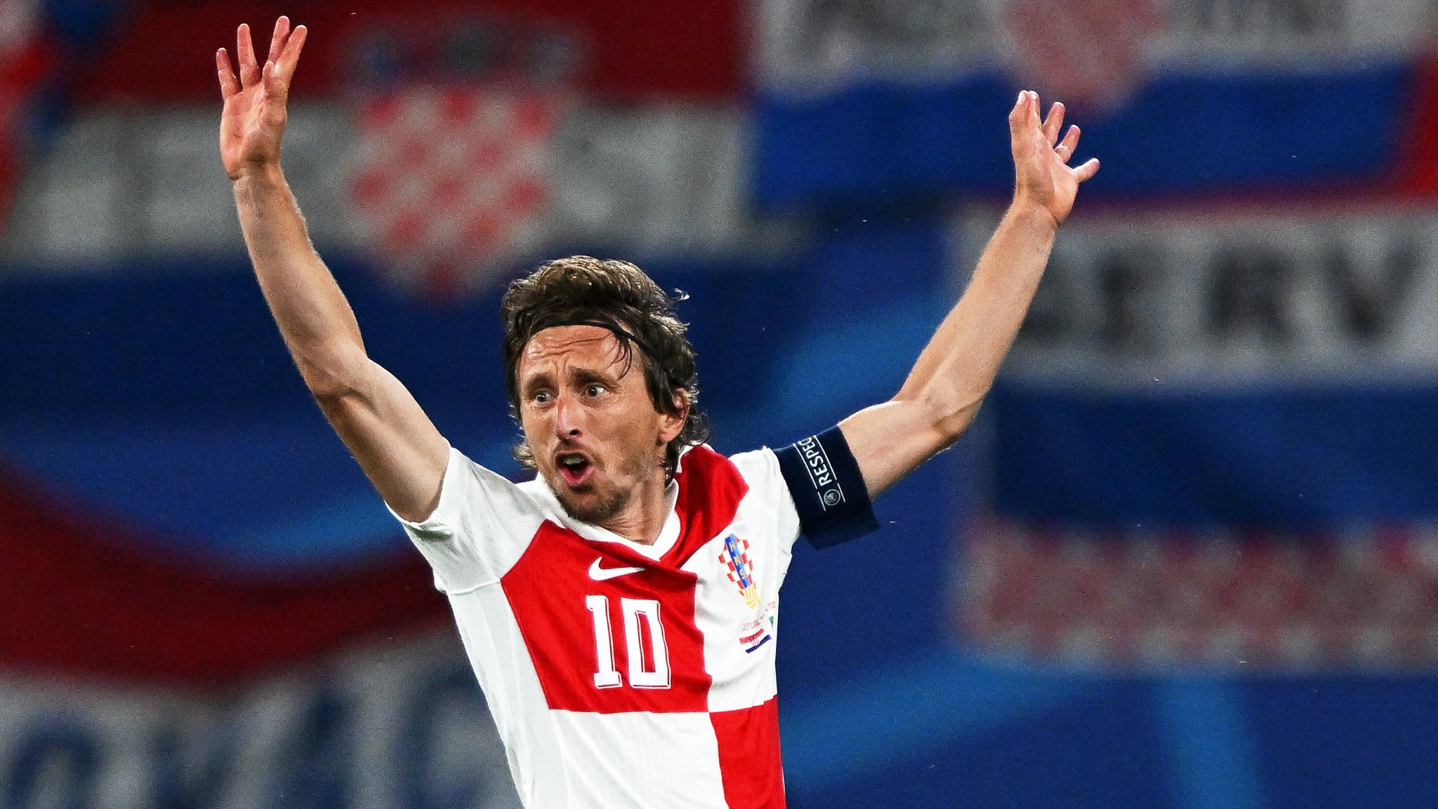 24.06.2024, Sachsen, Leipzig: Fußball, UEFA Euro 2024, EM, Kroatien - Italien, Vorrunde, Gruppe B, Spieltag 3, Leipzig Arena, Kroatiens Luka Modric reagiert. 