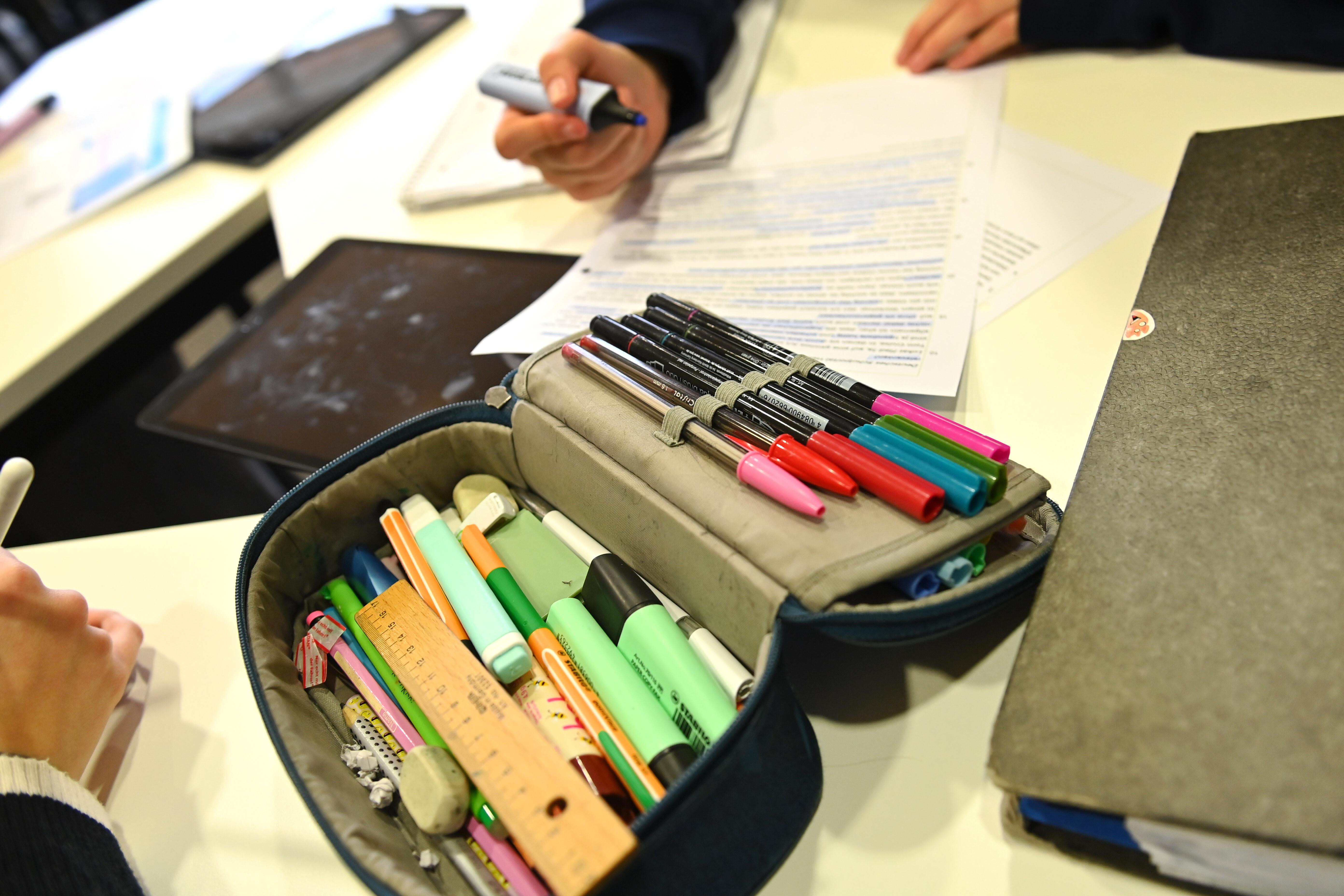 Archivbild: Schulunterricht am Oskar-Maria-Graf-Gymnasium in Neufarn
