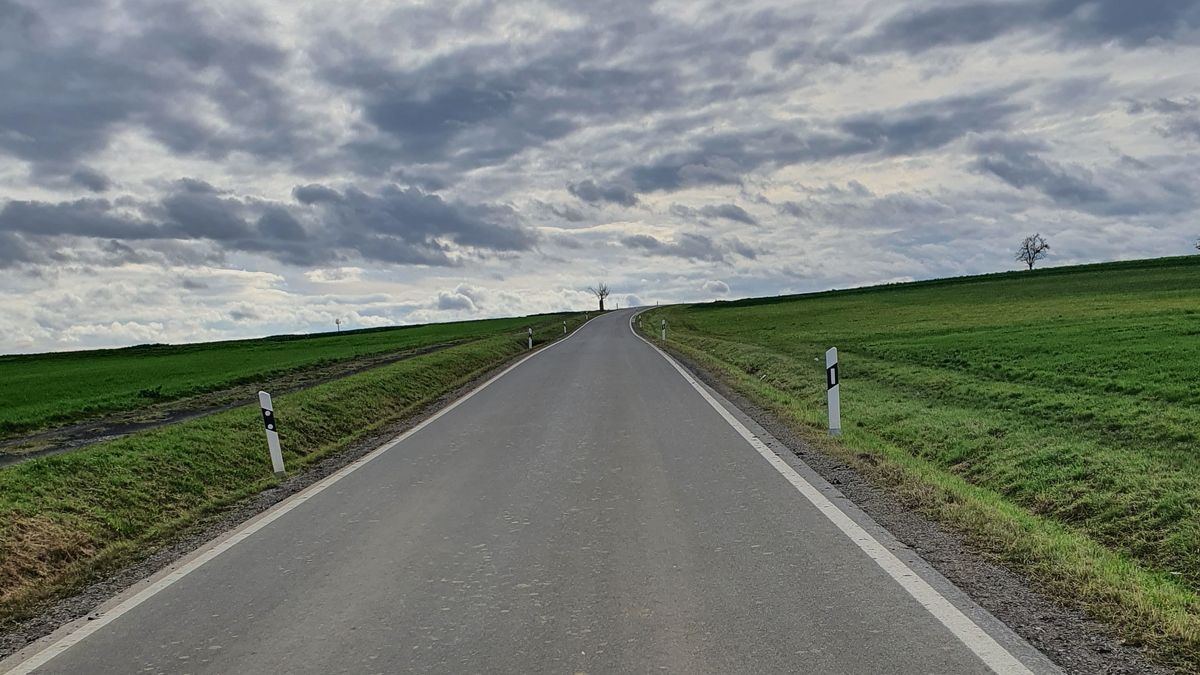 Main Spessart Verzichtet Auf Mittelstreifen Bei Schmalen Strassen Br24