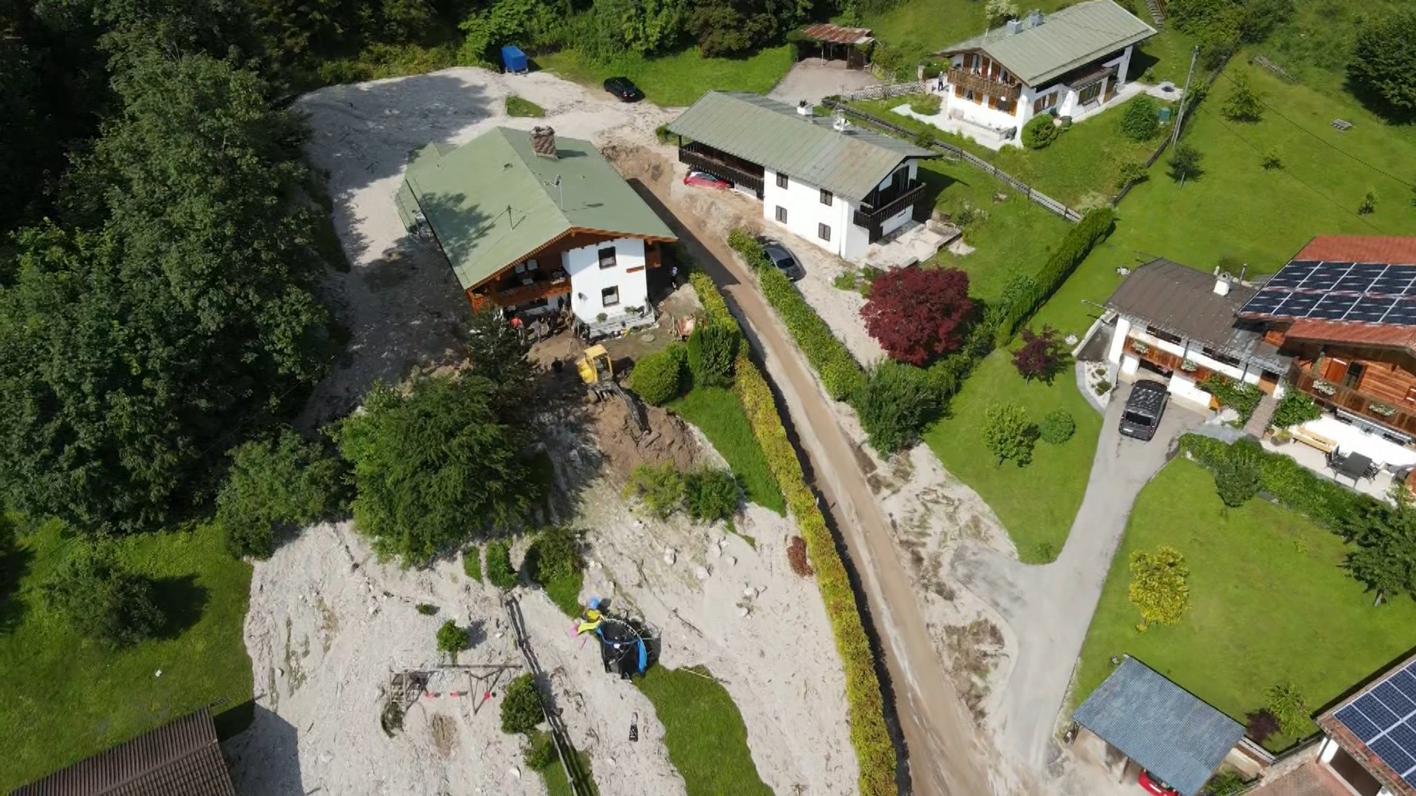 Drohnenaufnahmen: Schönau nach der Flut. 