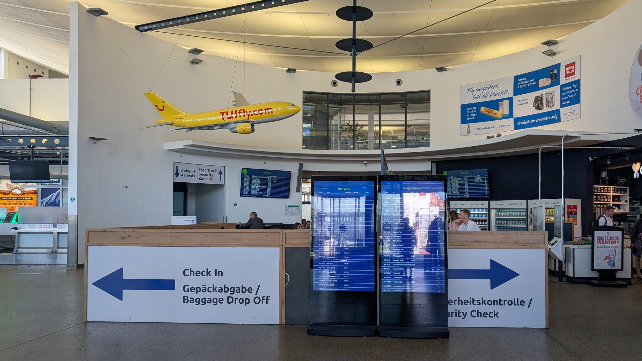 Das Terminal am Flughafen Memmignen