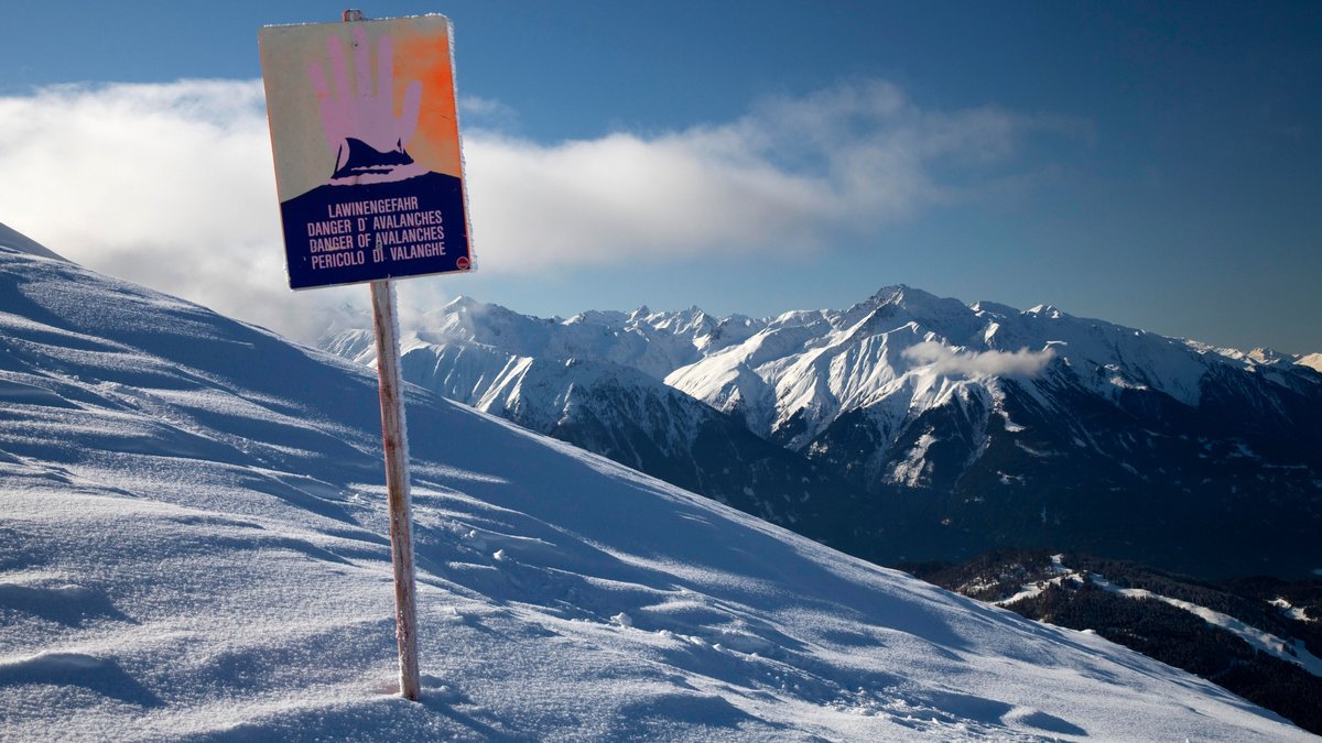 Erhöhte Lawinengefahr nach Neuschnee in den Alpen