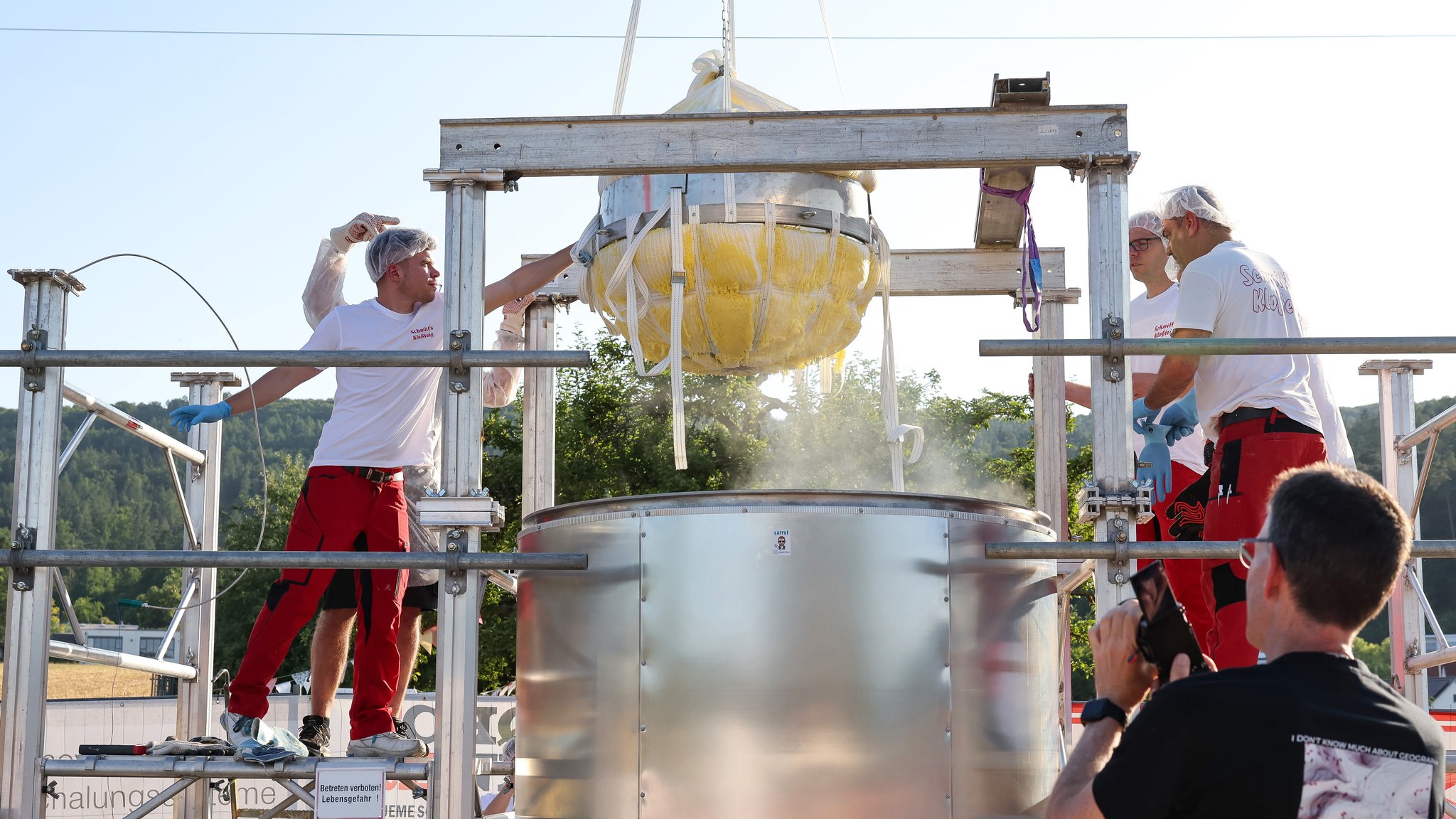 465 Kilo! Kartoffelkoß-Weltrekord in Wombach