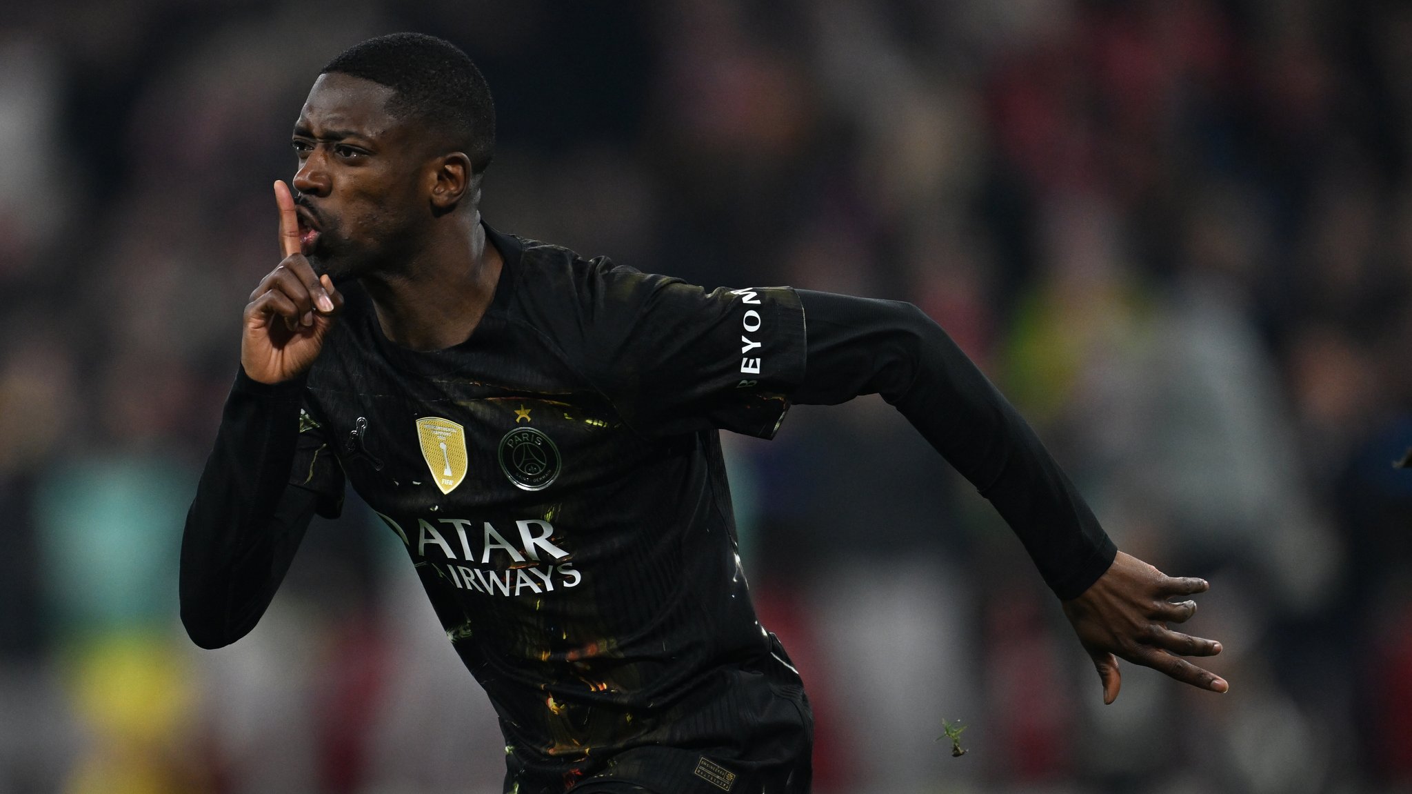 Ousmane Dembélé bejubelt sein frühes 1:0 in München